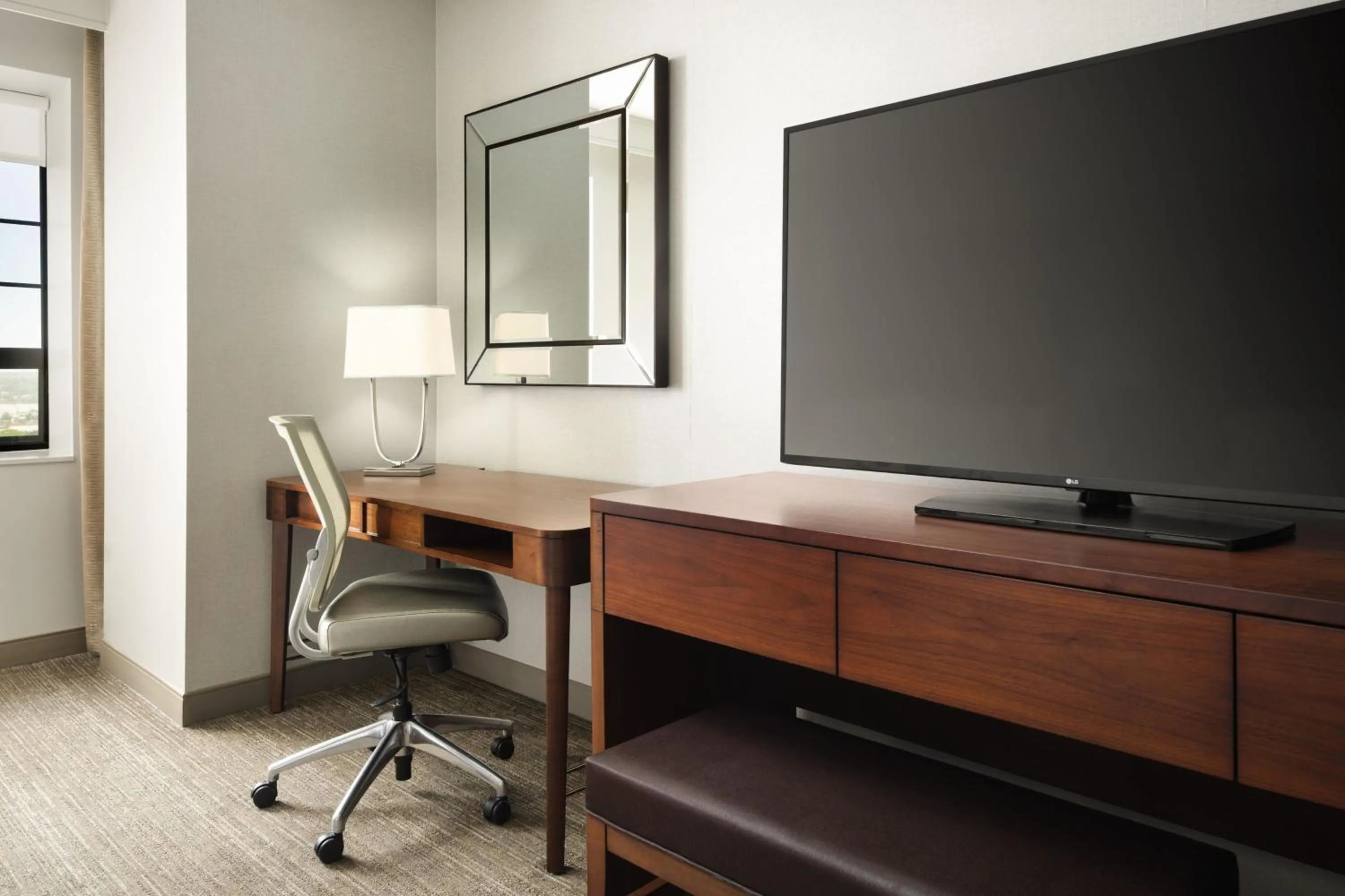 Photo of the whole room in The Westin Portland Harborview