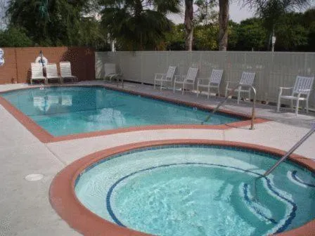 Spa and wellness centre/facilities in Abby's Anaheimer Inn - Across Disneyland Park