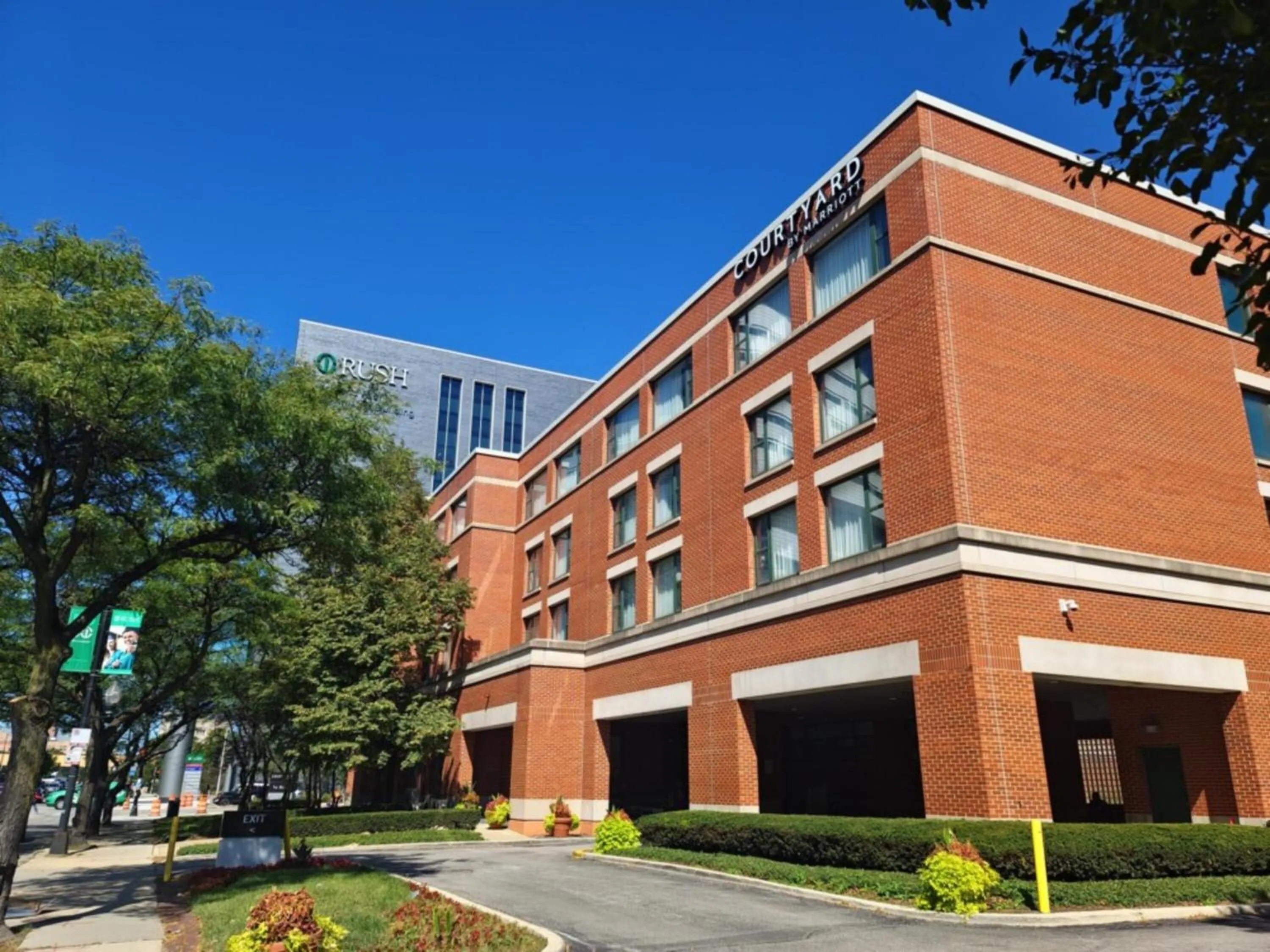 Property building in Courtyard by Marriott Chicago at Medical District-UIC