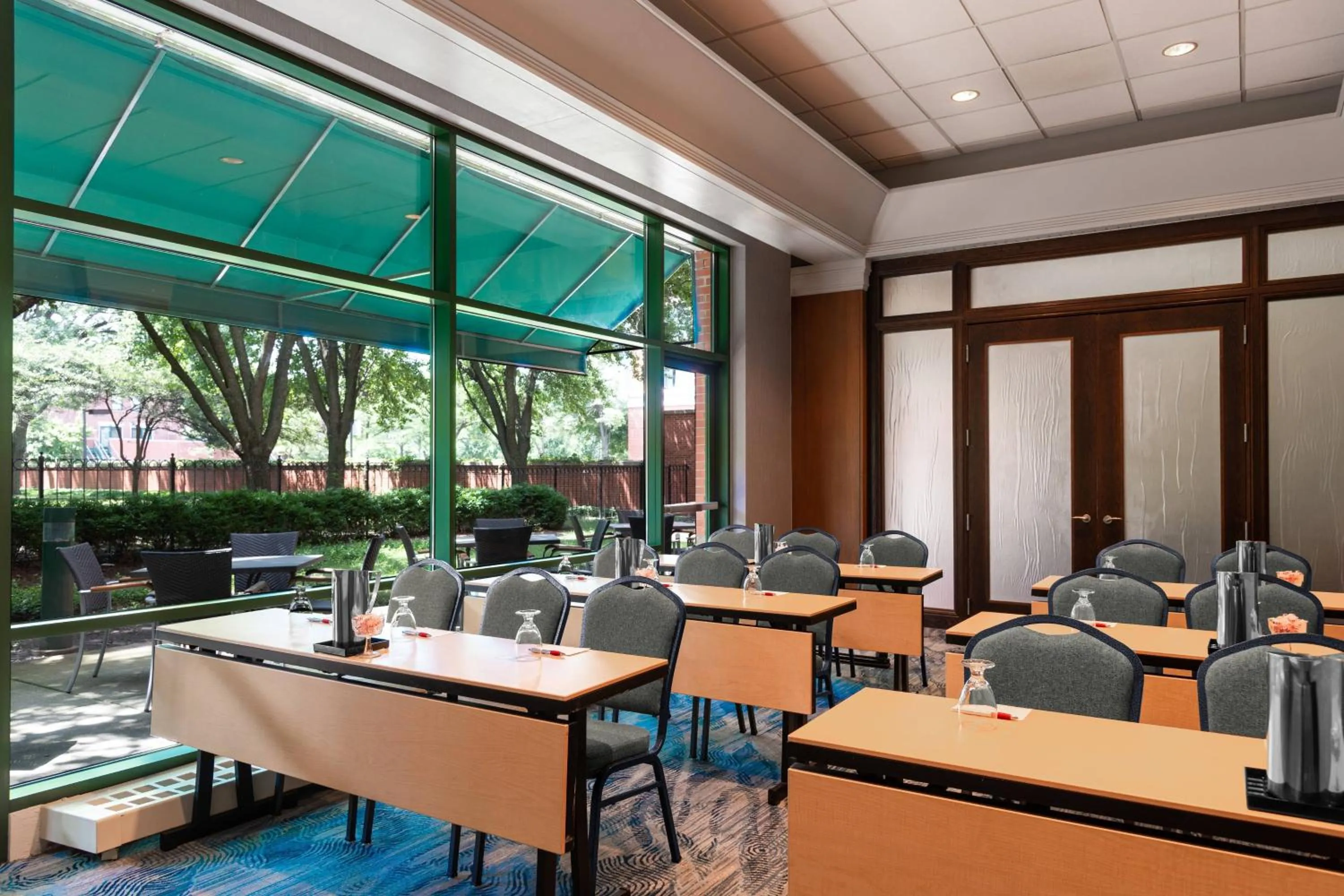 Meeting/conference room in Courtyard by Marriott Chicago at Medical District-UIC