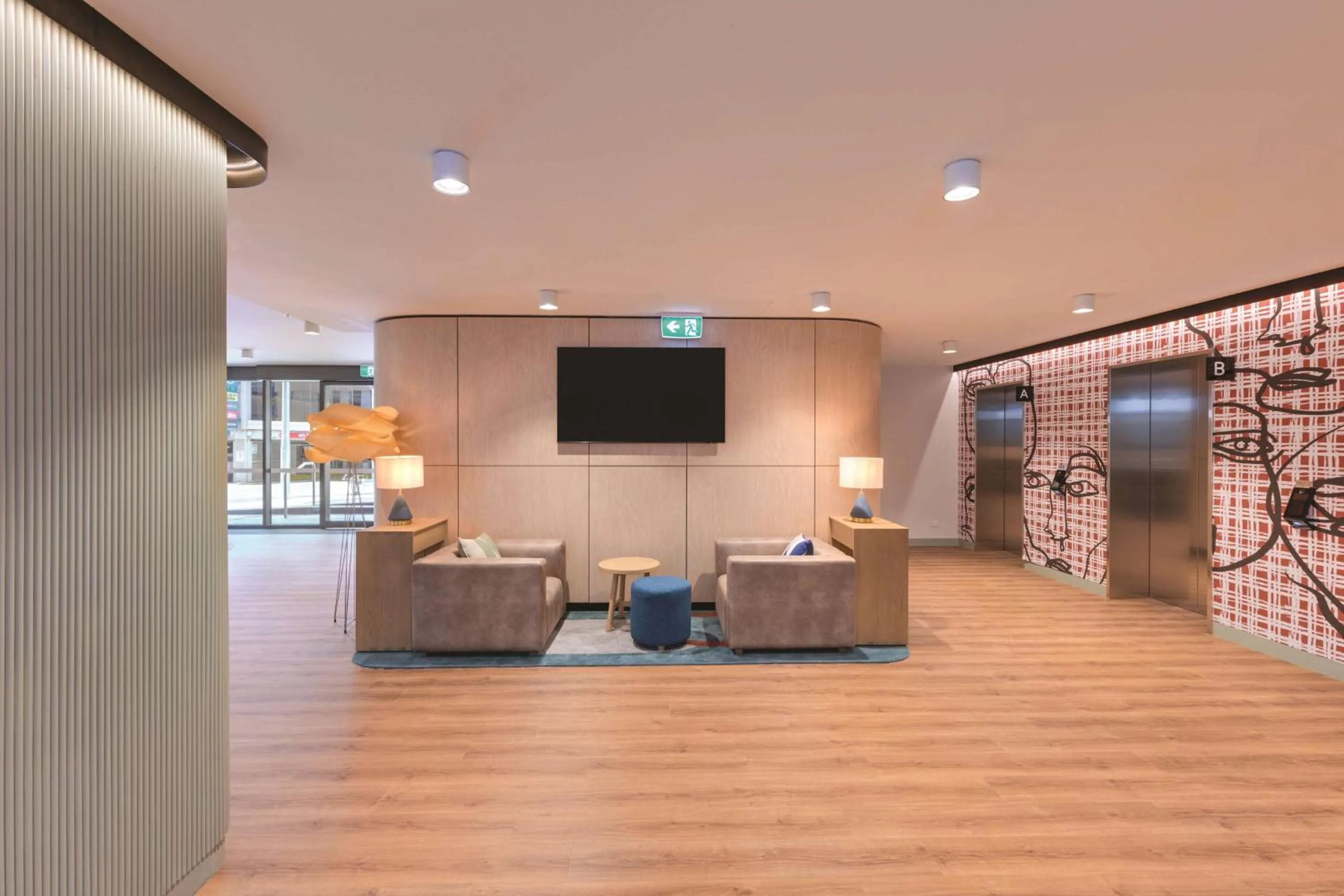 Lobby or reception in Travelodge Hotel Hurstville Sydney