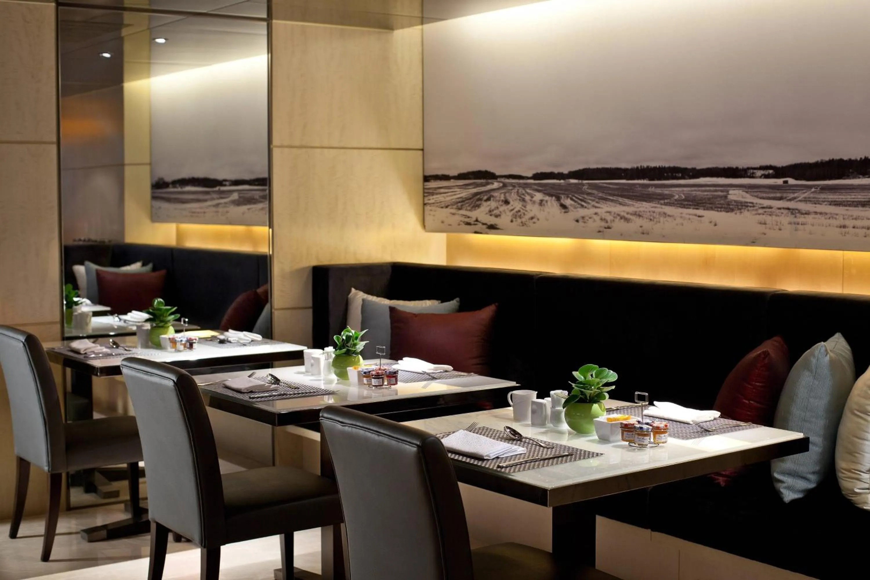 Lounge or bar in Courtyard By Marriott Shanghai Pudong