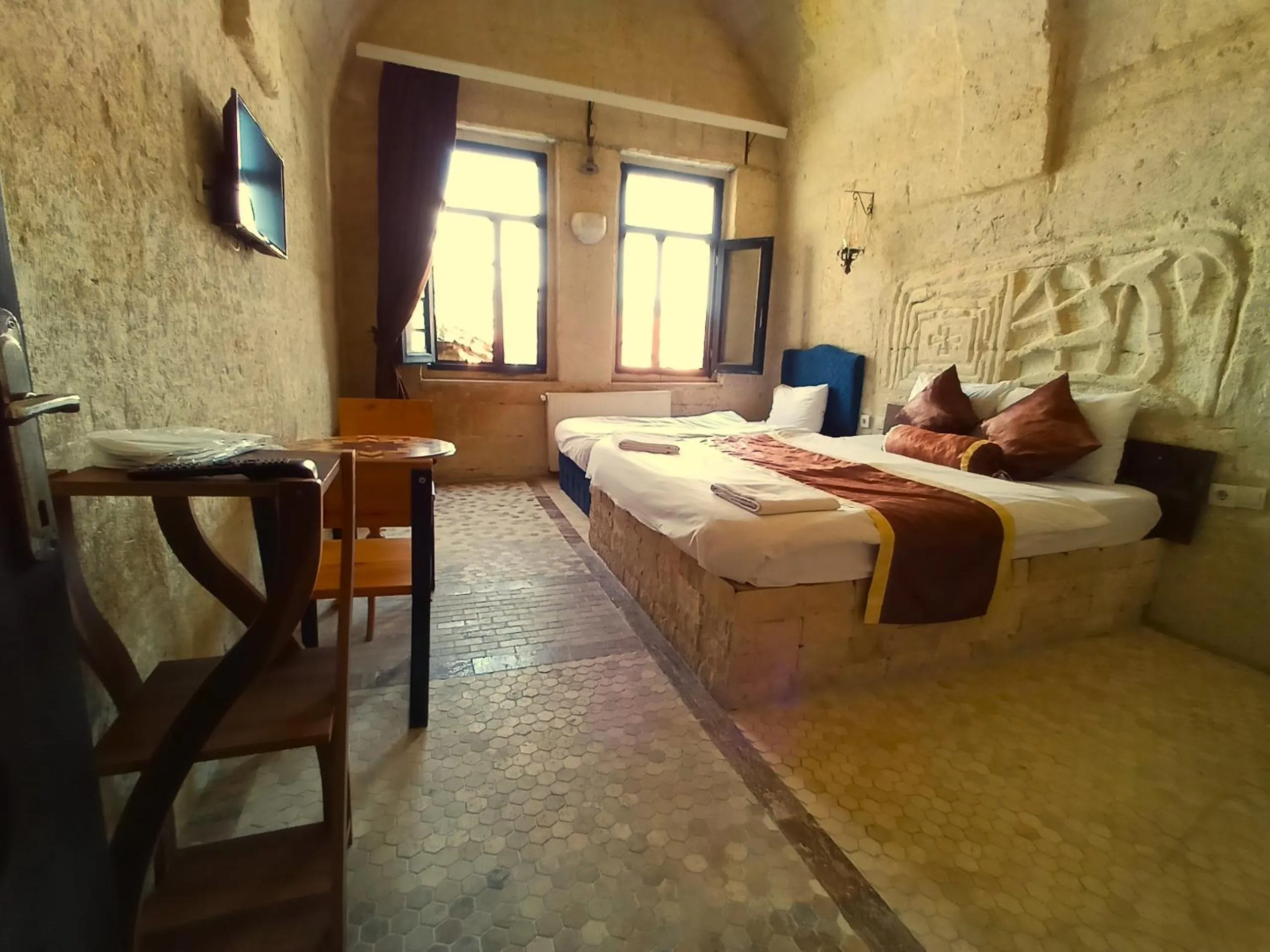 Photo of the whole room in stone age cappadocia