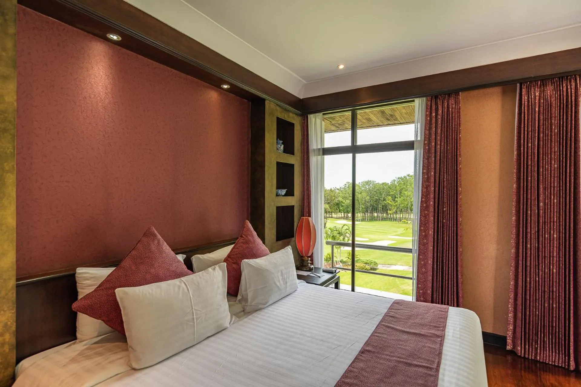 Bedroom, Bed in Blue Canyon Country Club