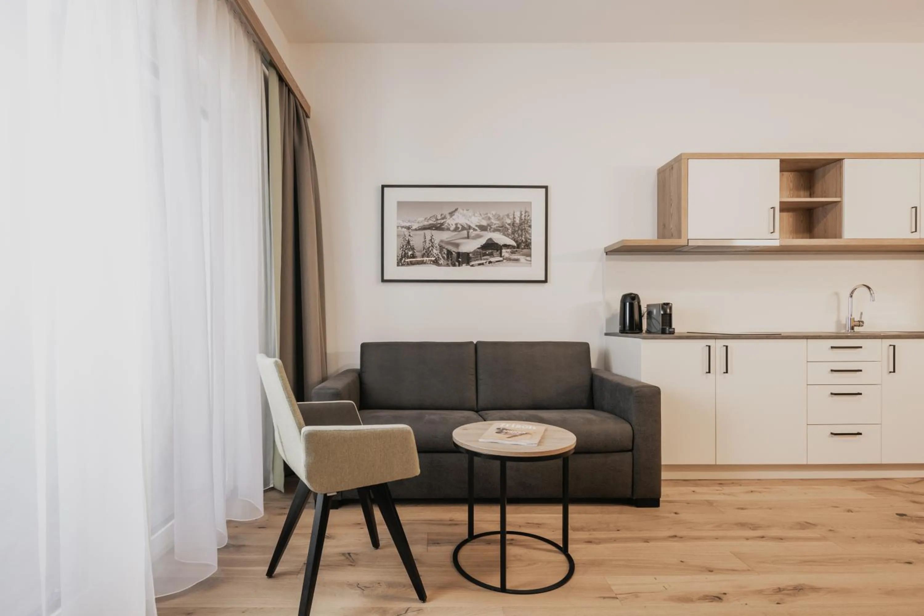 Living room in FIRSTpeak Zauchensee