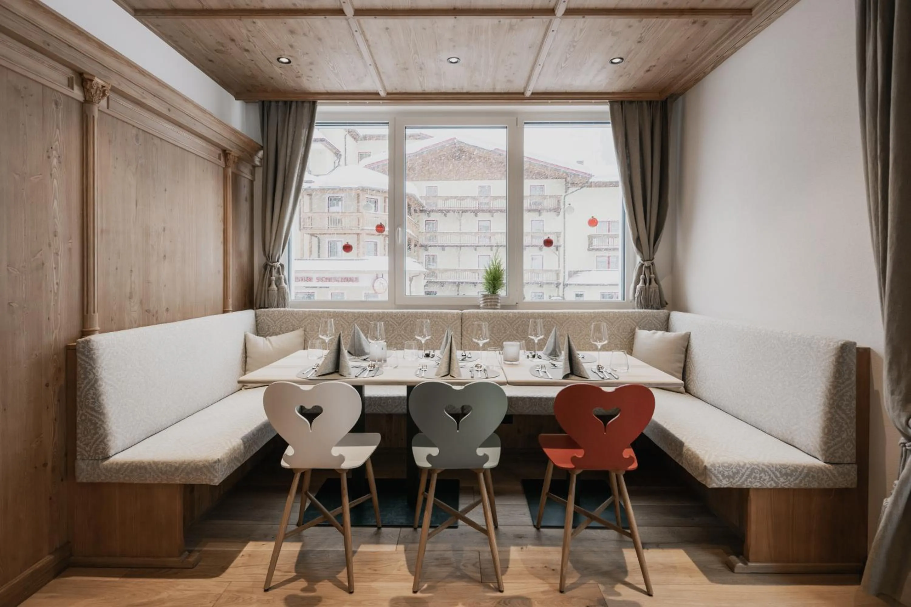 Restaurant/places to eat in FIRSTpeak Zauchensee