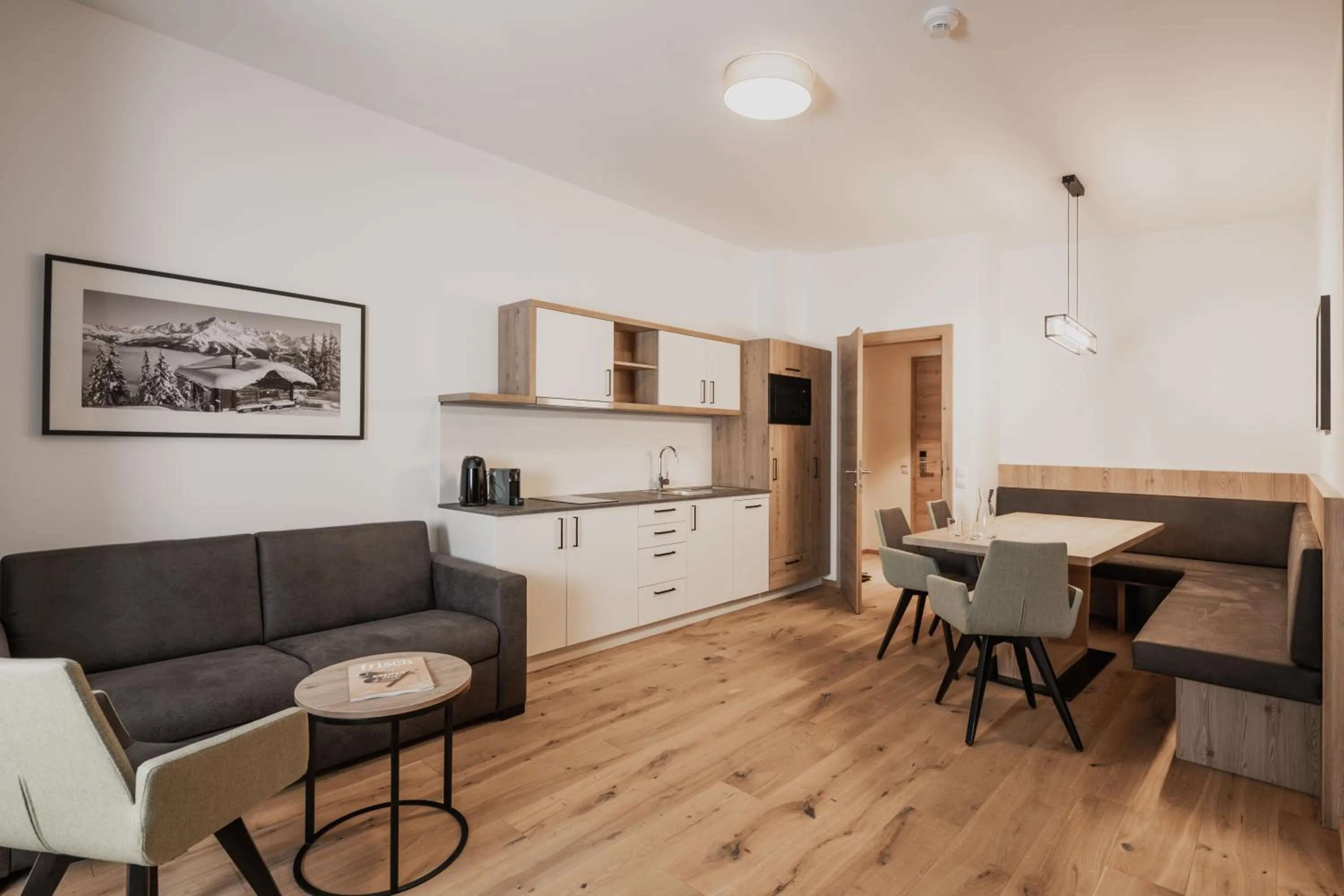 Kitchen or kitchenette in FIRSTpeak Zauchensee