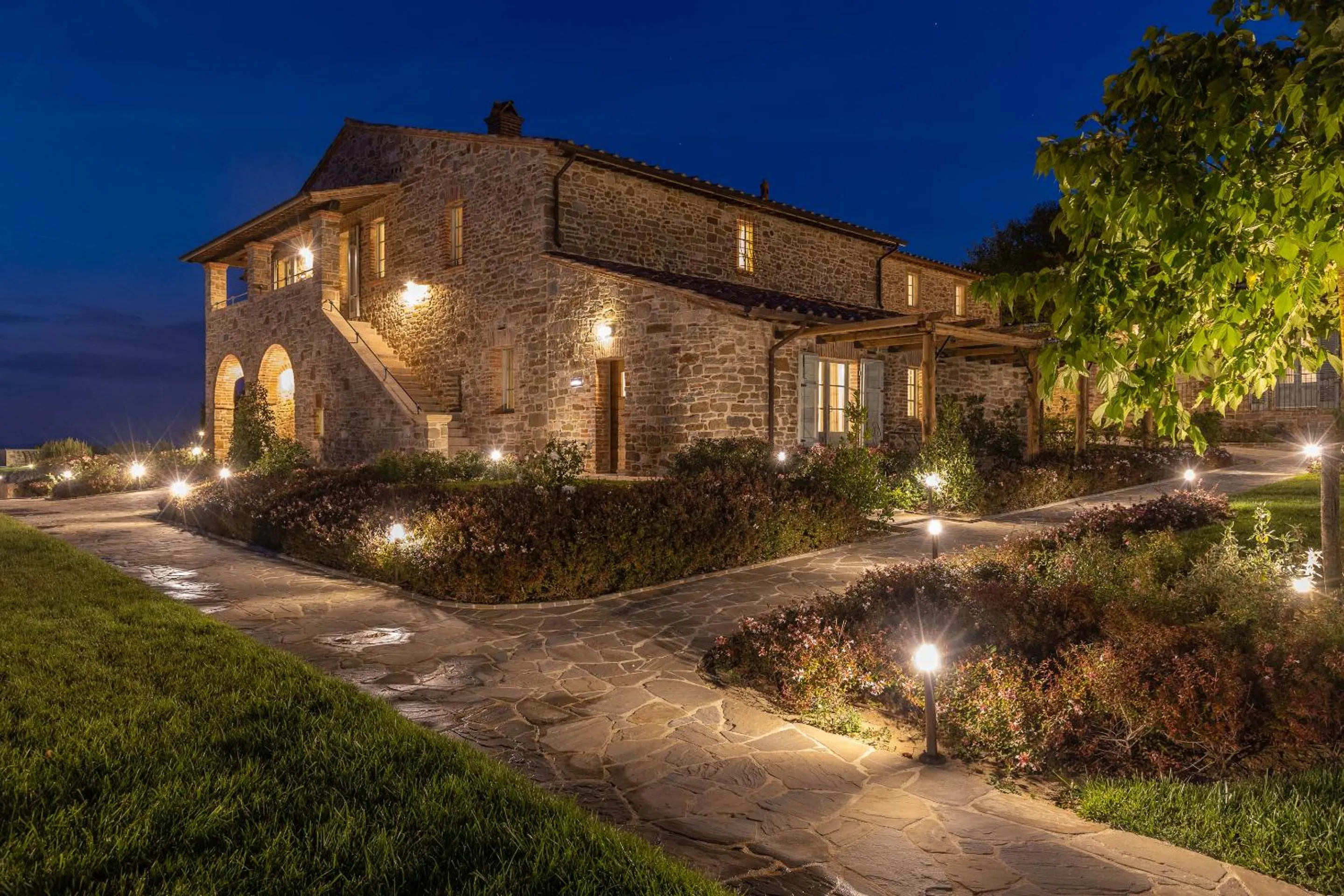 Property building in I Borghi dell'Eremo