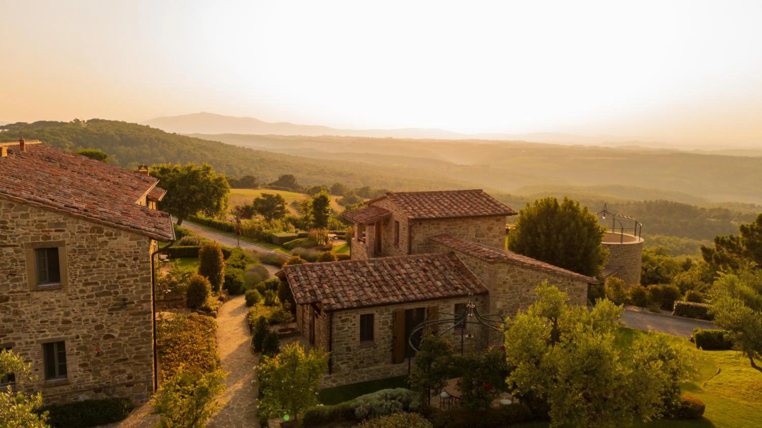 Property building in I Borghi dell'Eremo