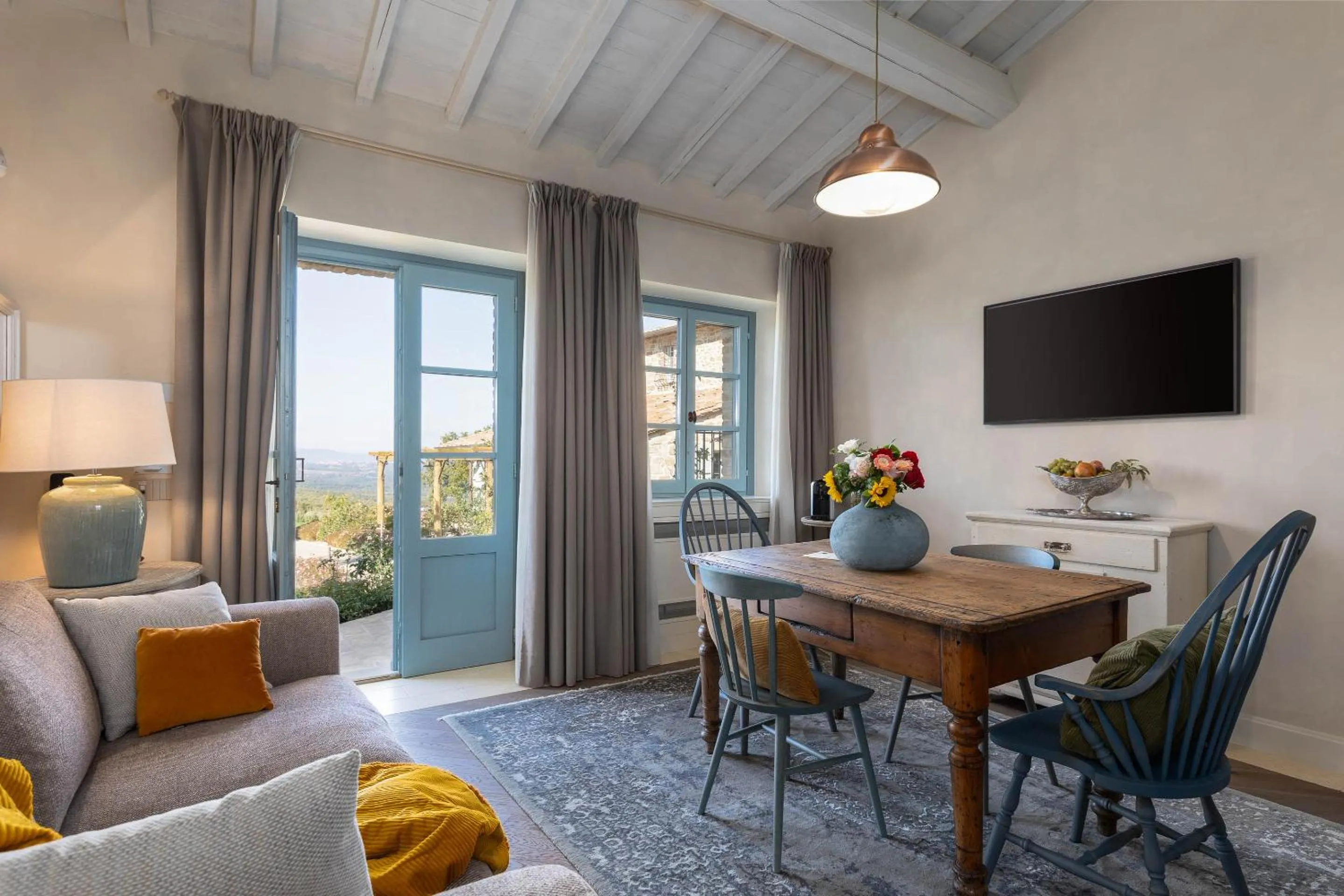 Seating area in I Borghi dell'Eremo