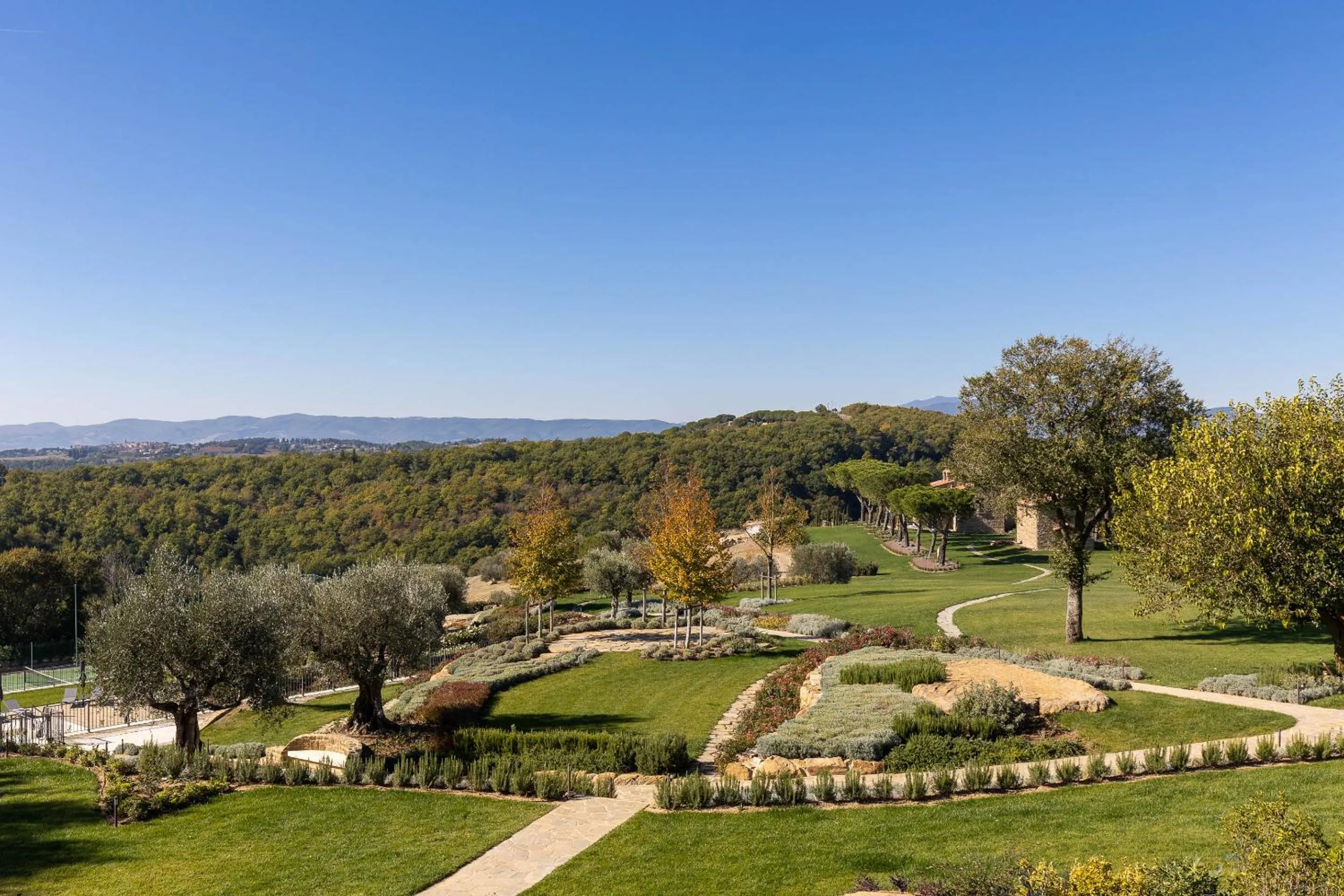 Garden view in I Borghi dell'Eremo