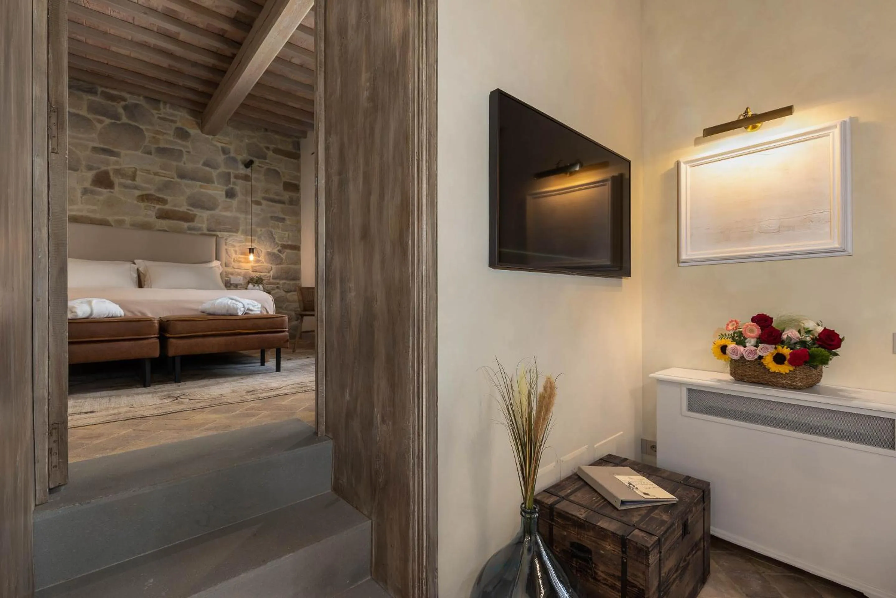 Living room, Bed in I Borghi dell'Eremo