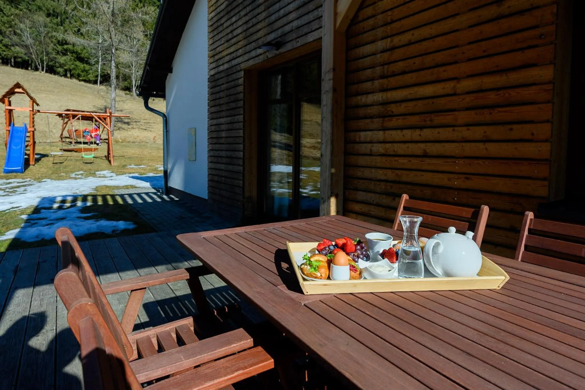 Day in Apartmány Mezivodí