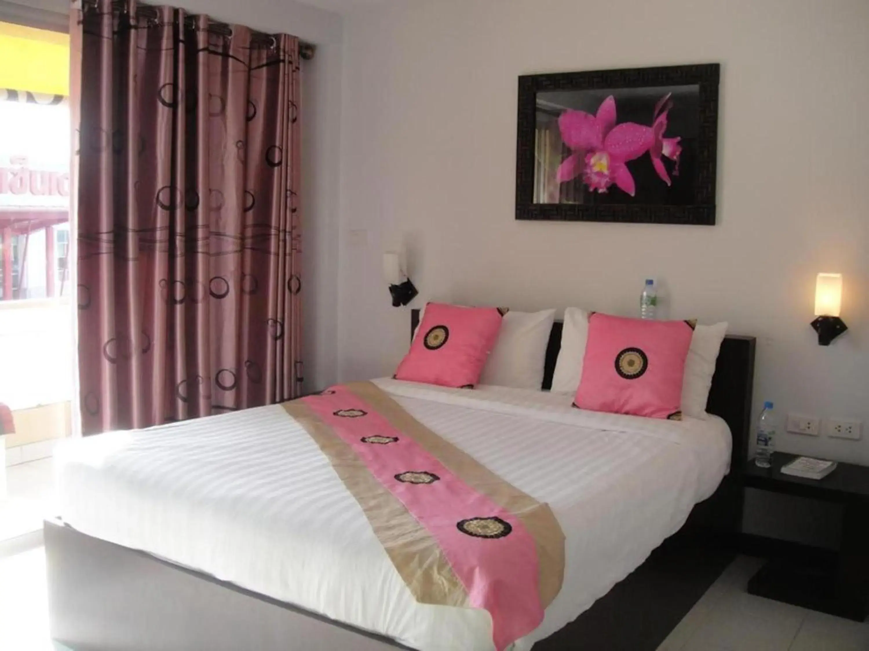 Double Room with Balcony in The CK Residence Pattaya Double Room with Balcony in The CK Residence Pattaya