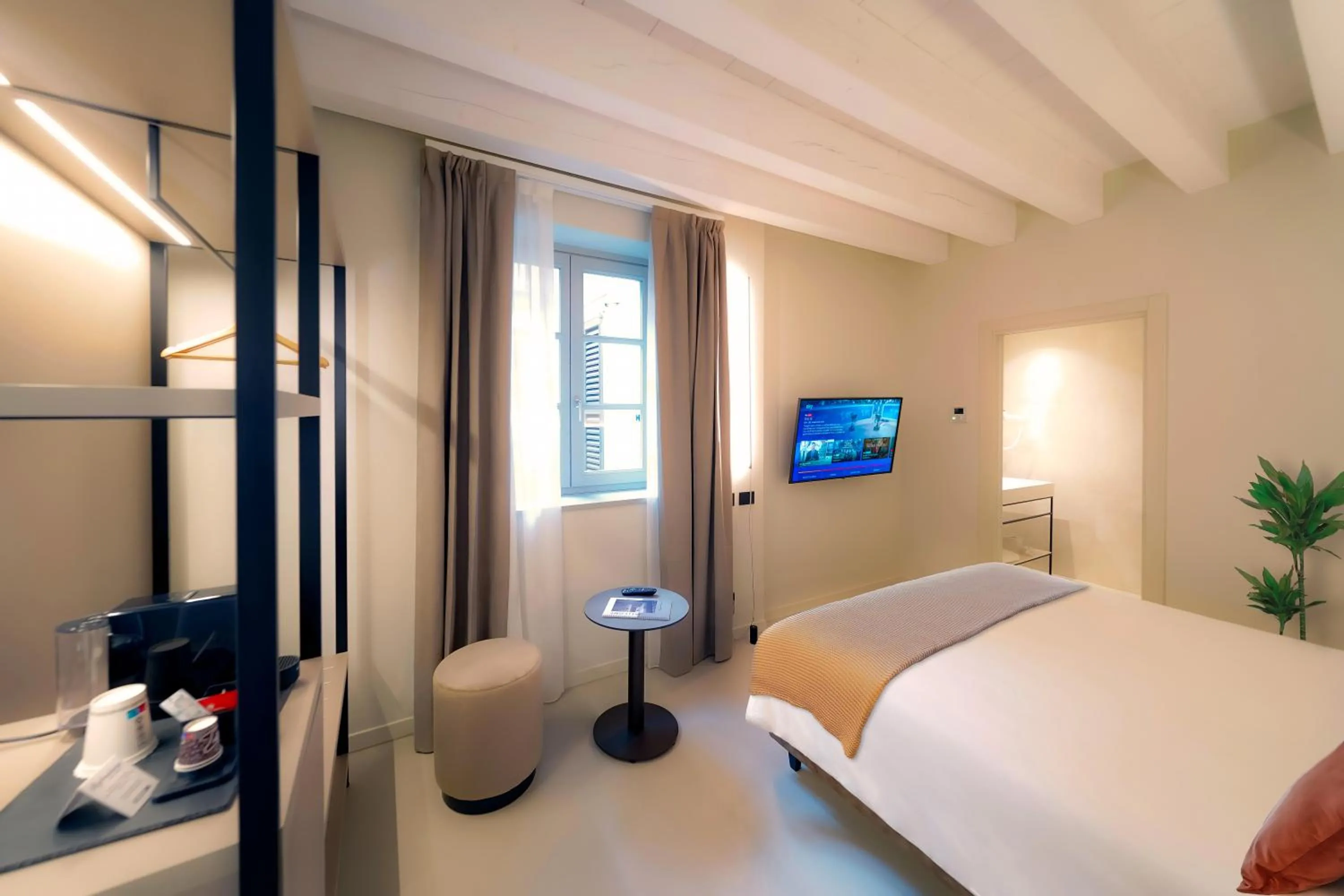 TV and multimedia, Bed in Bergamo INN 21