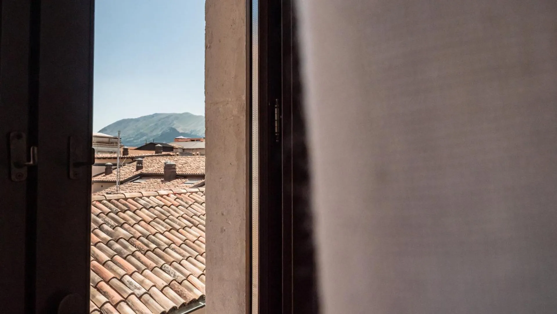 Decorative detail in Palazzo dei Pavoni, Relais di Charme