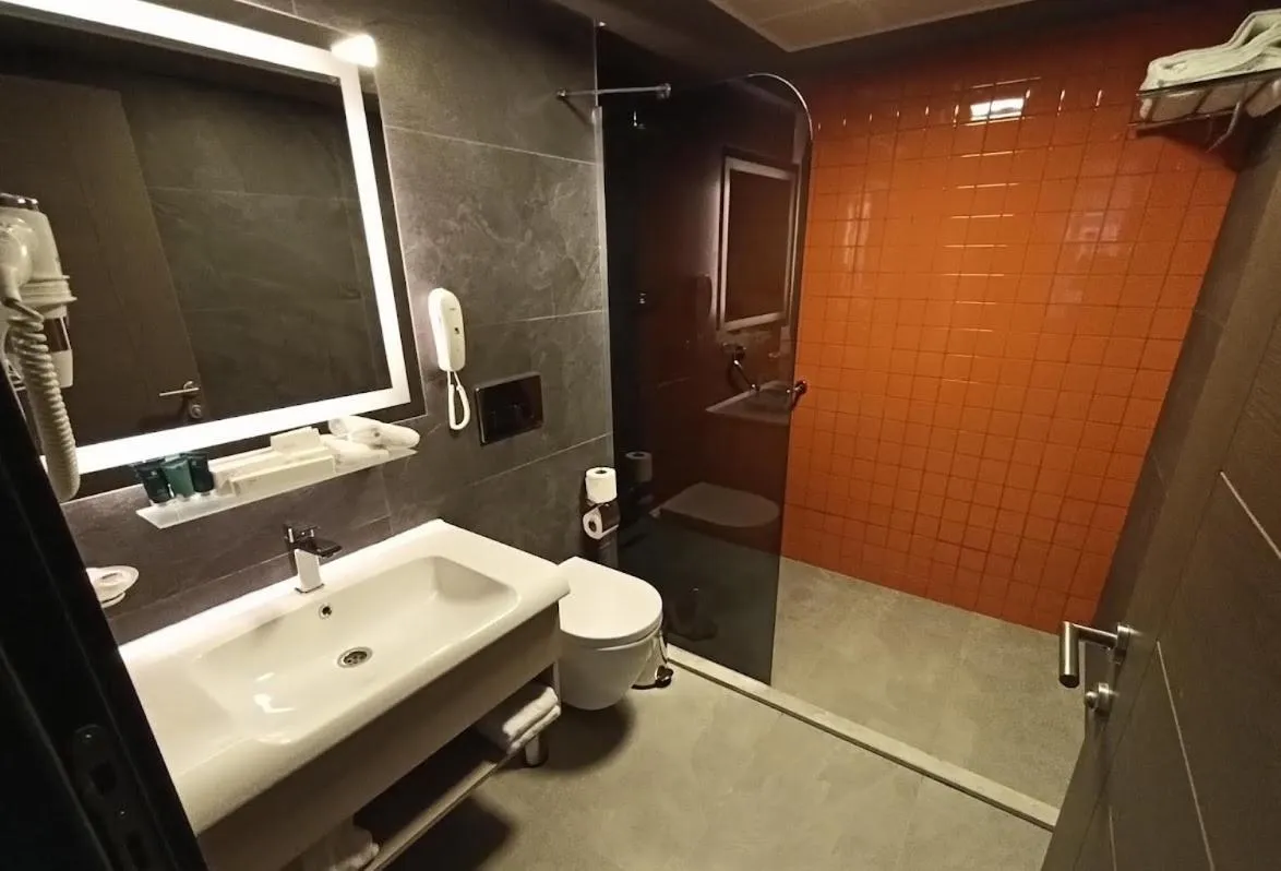 Bathroom in Days Hotel by Wyndham Ankara Cankaya