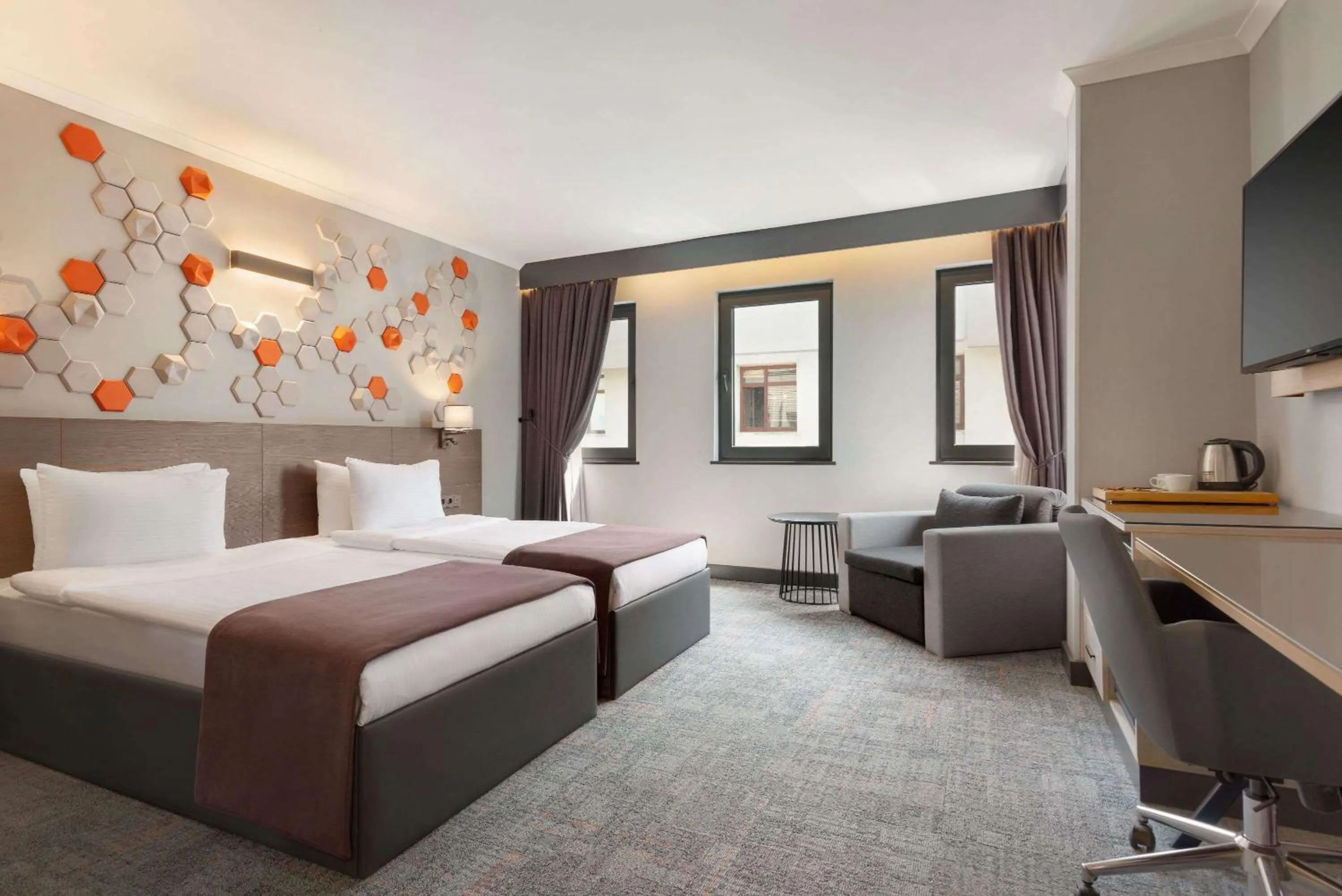 Photo of the whole room, Bed in Days Hotel by Wyndham Ankara Cankaya