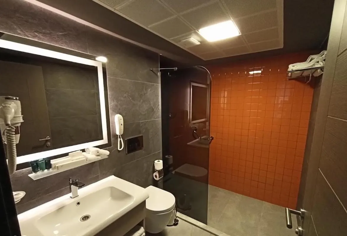 Bathroom in Days Hotel by Wyndham Ankara Cankaya
