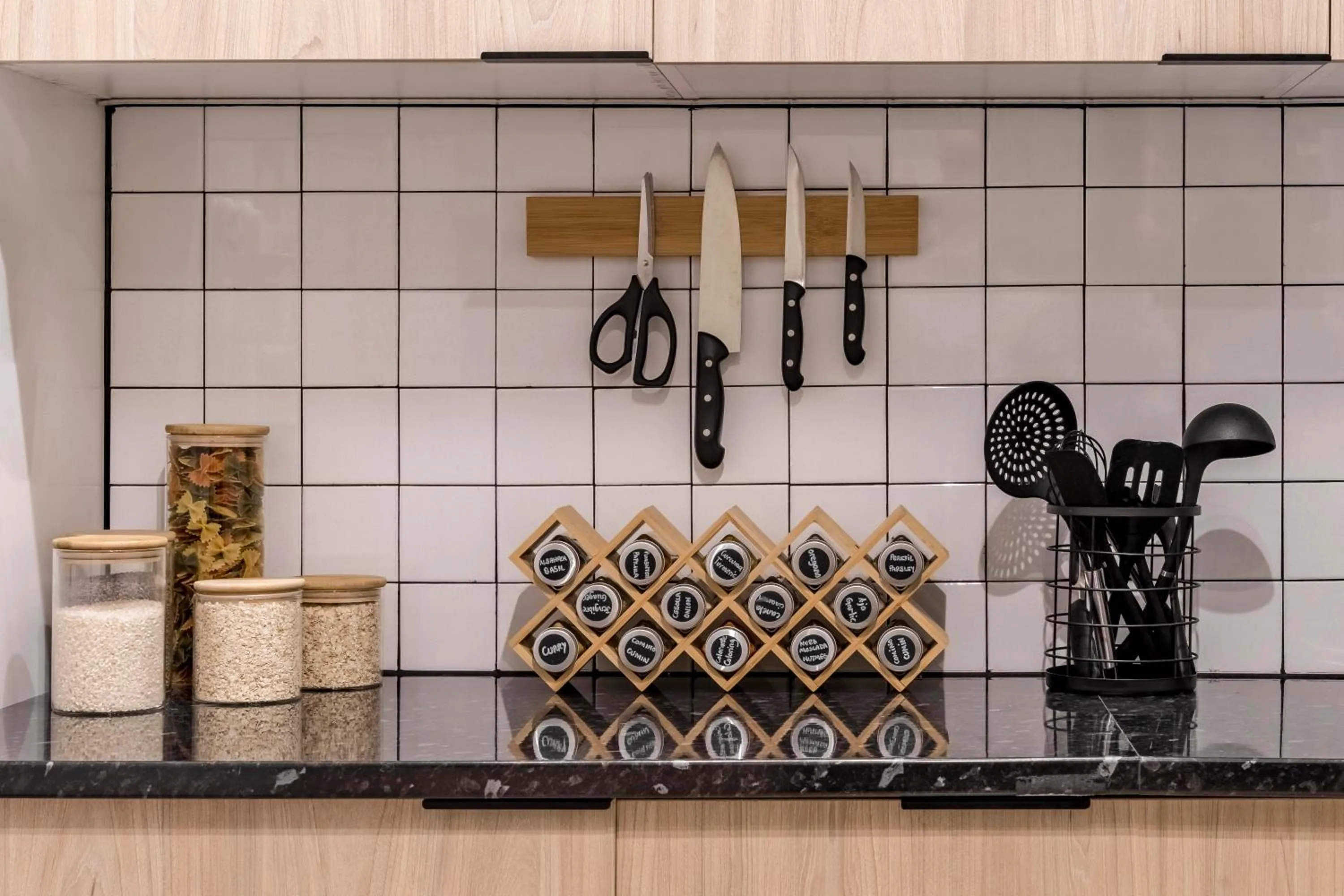 Property building in Bob W Madrid Chueca