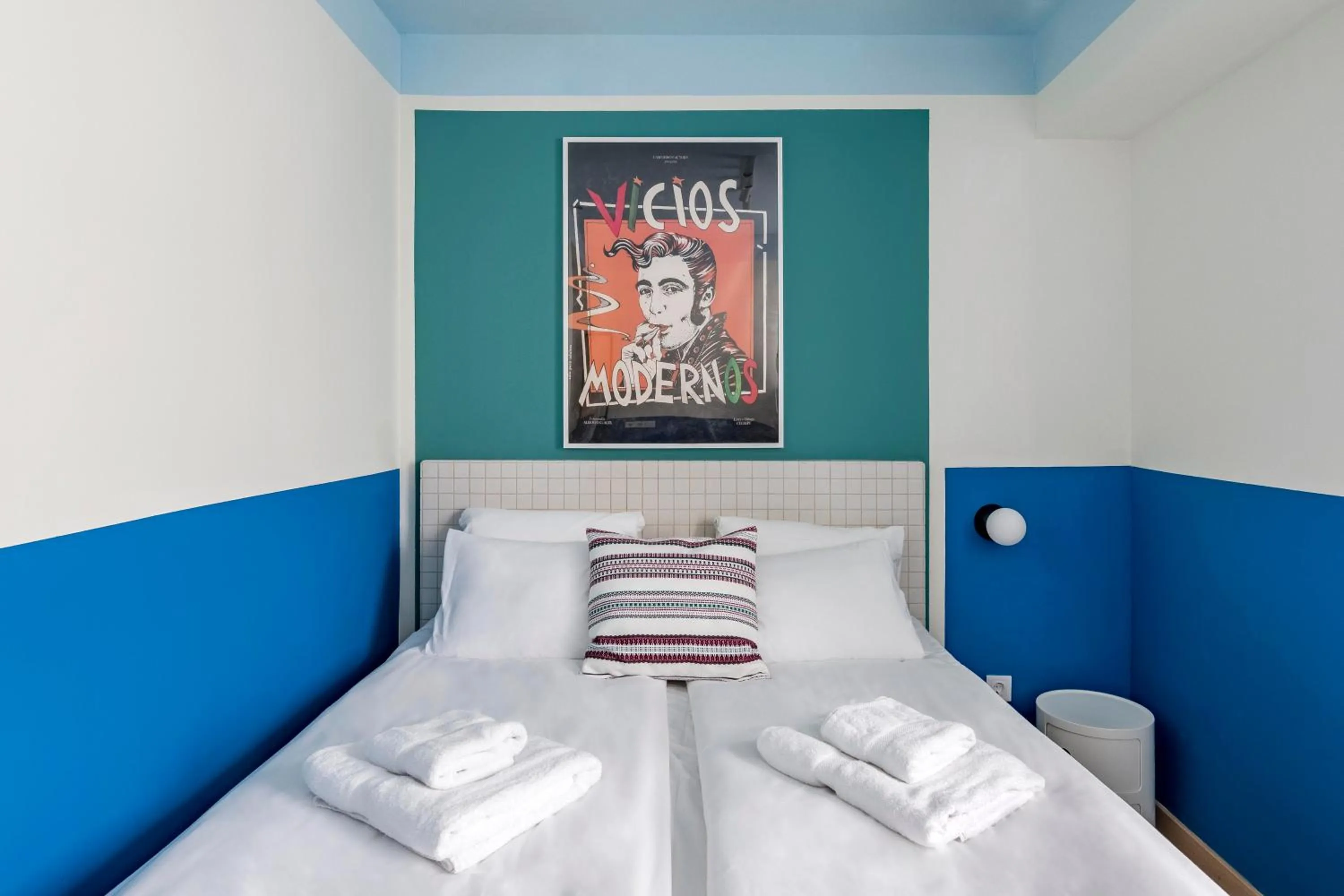 Bedroom, Bed in Bob W Madrid Chueca