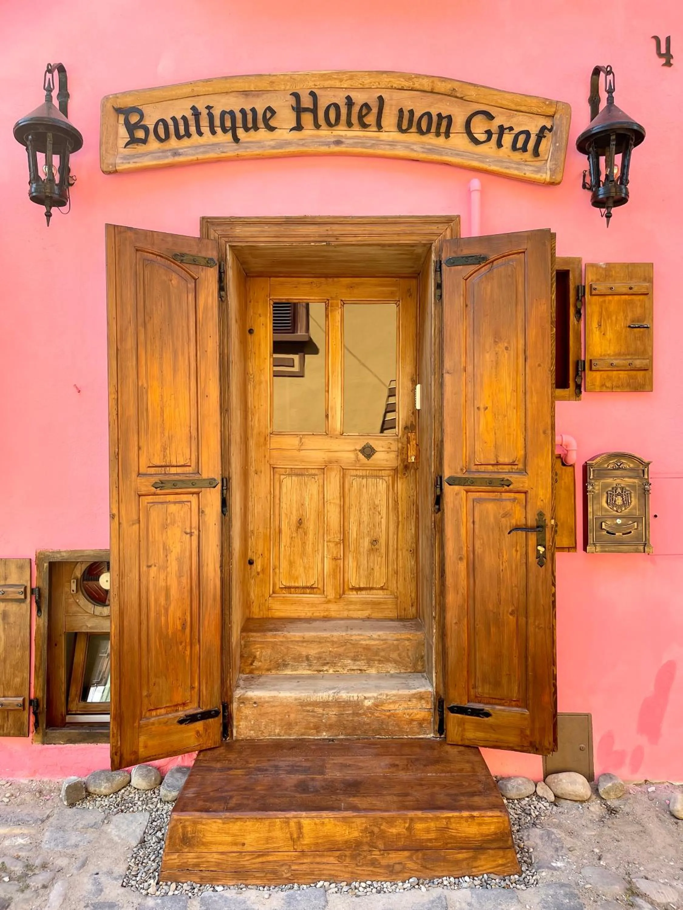 Facade/entrance in Boutique Hotel von Graf