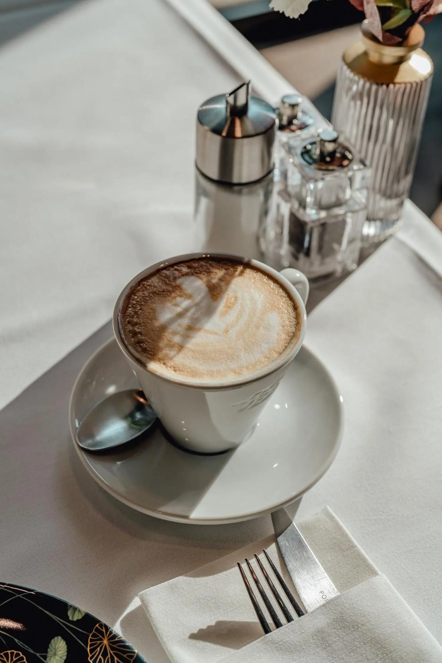 Restaurant/places to eat in O11 Boutique Hotel Vienna