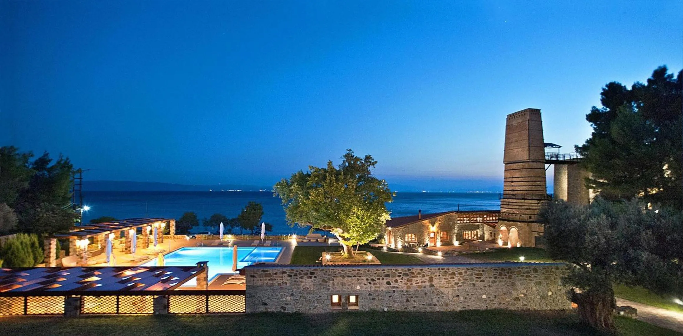 Night in Kaminos Evia