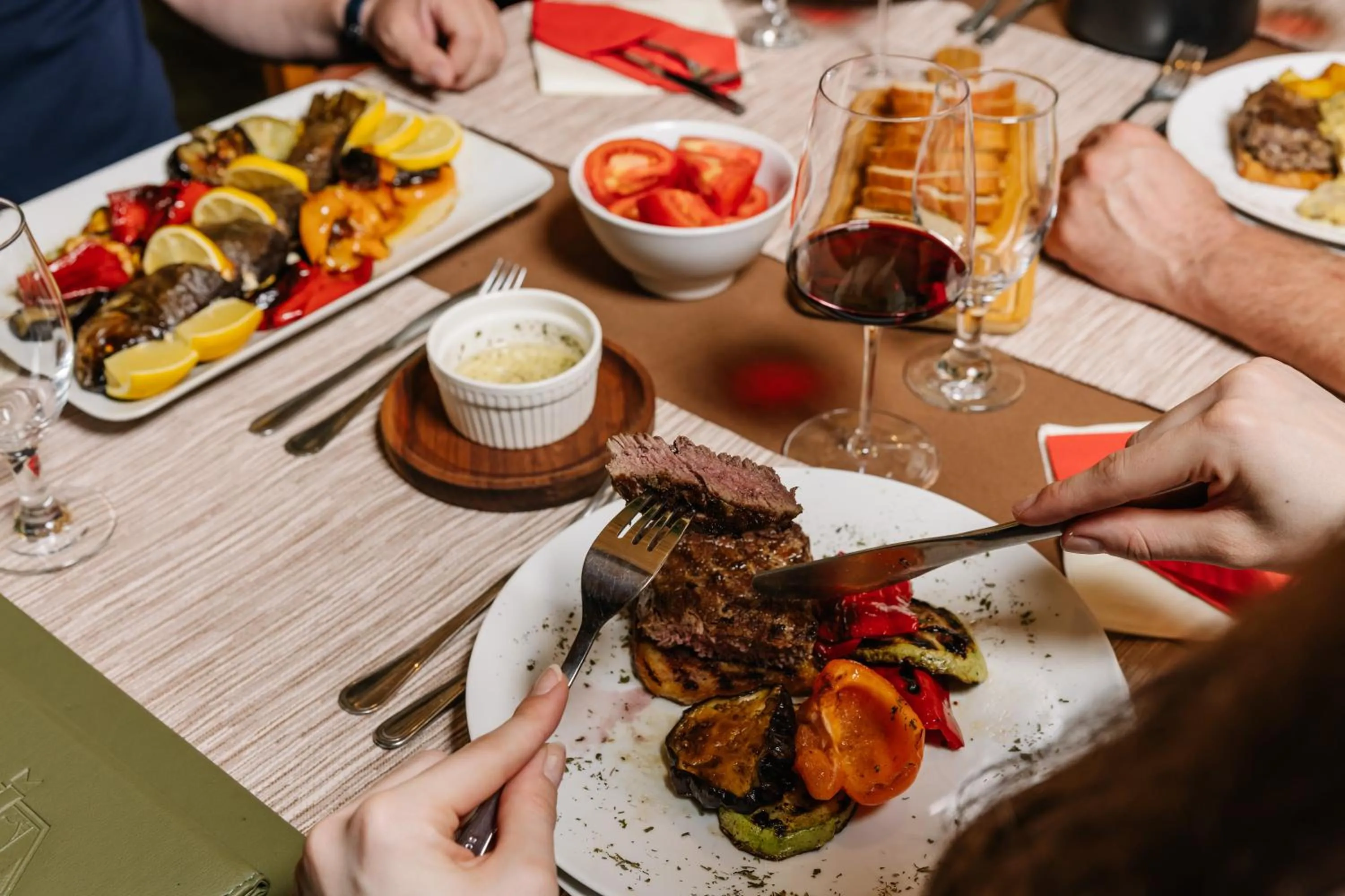 Food and drinks in Hotel Porto Tara