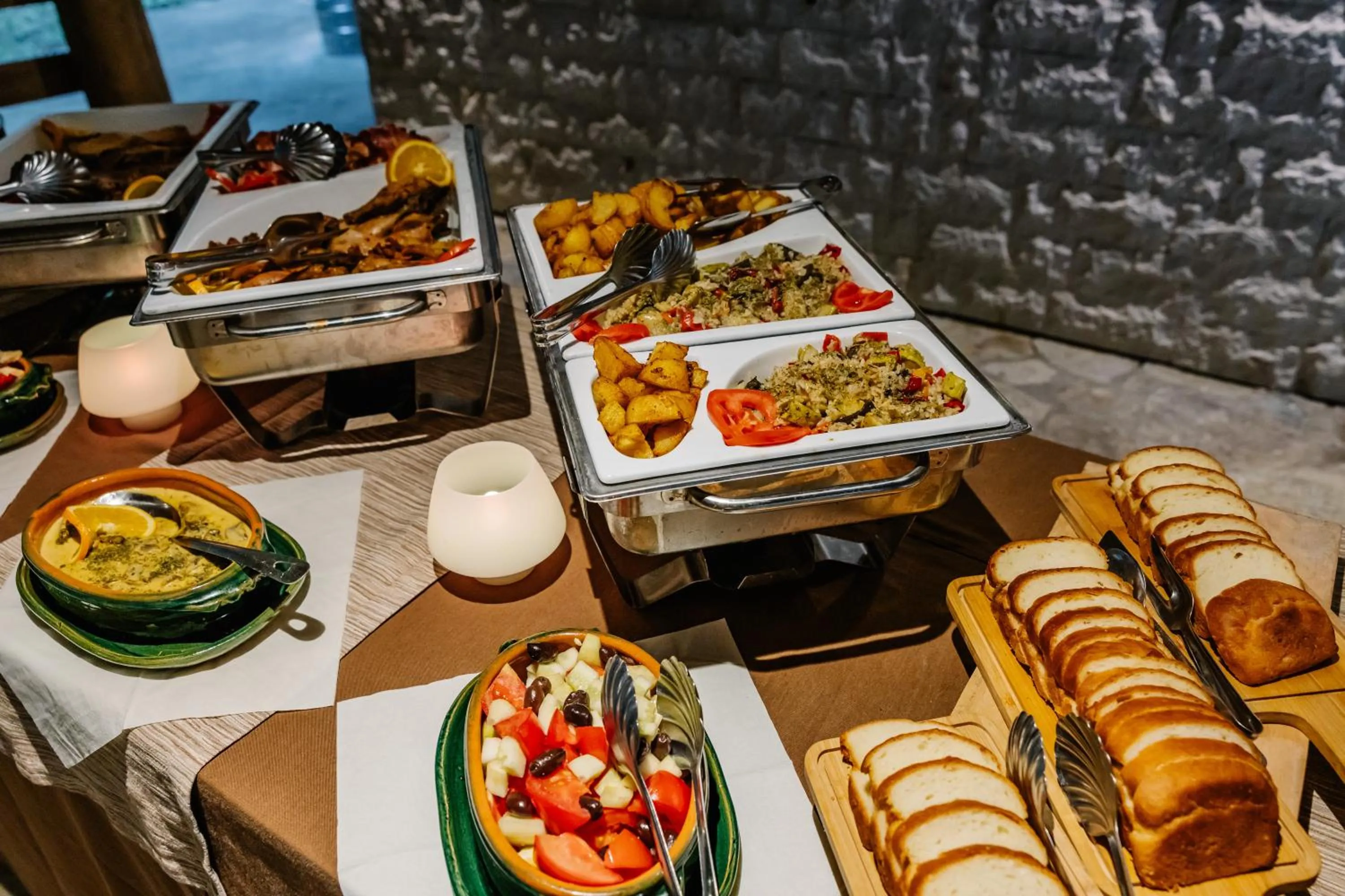 Food and drinks in Hotel Porto Tara