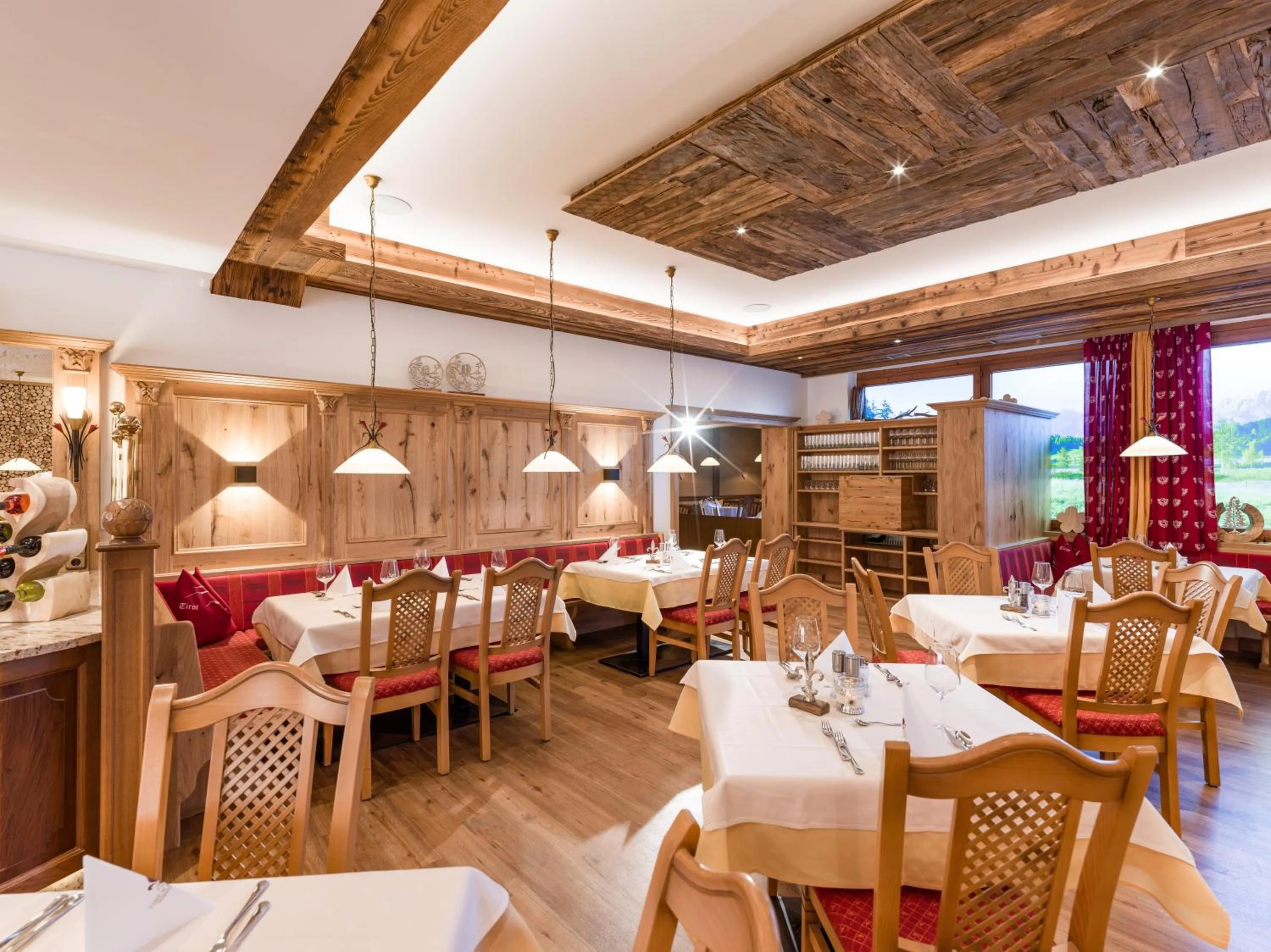 Restaurant/places to eat in Sporthotel Tirolerhof