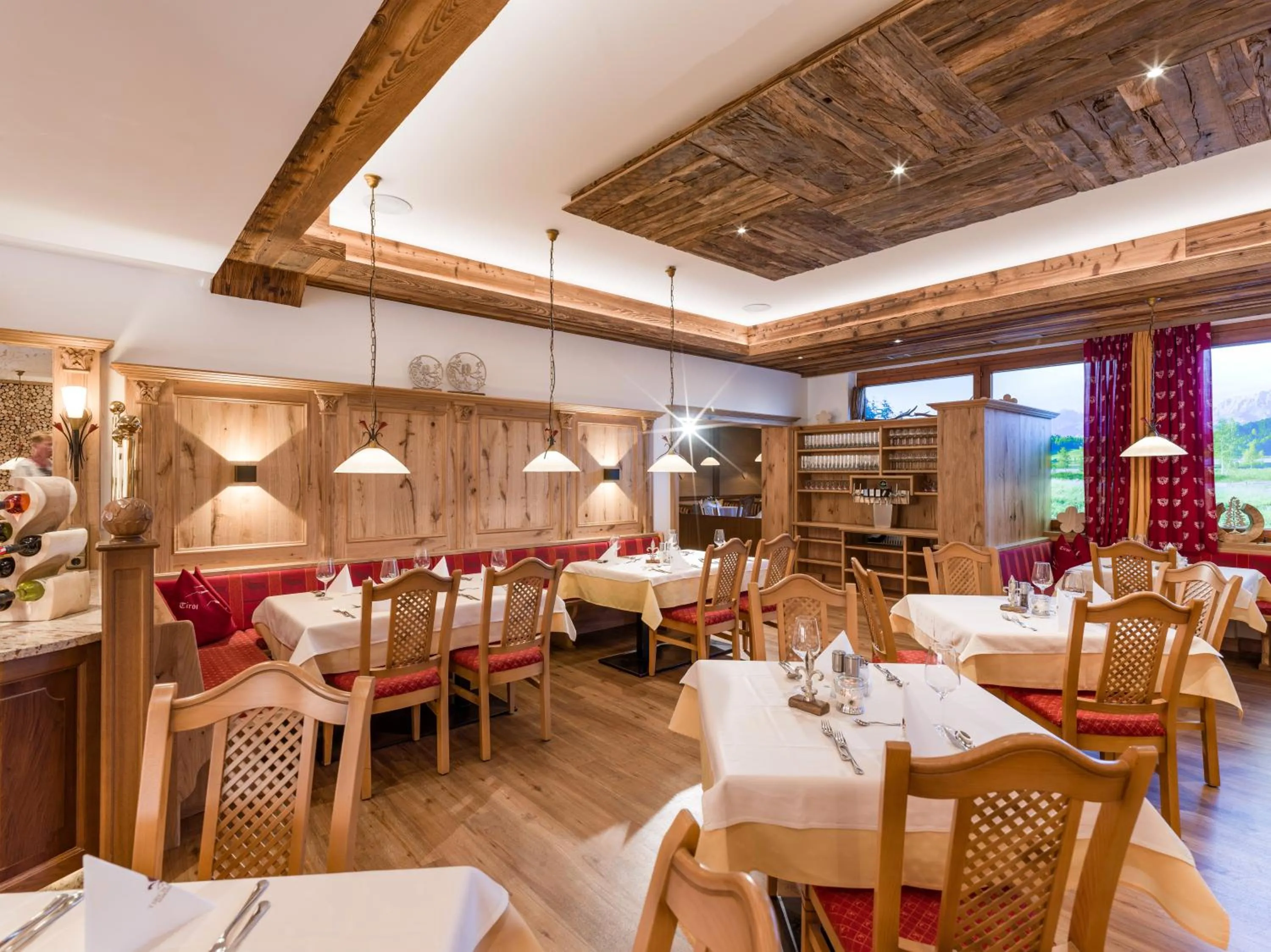 Restaurant/places to eat in Sporthotel Tirolerhof