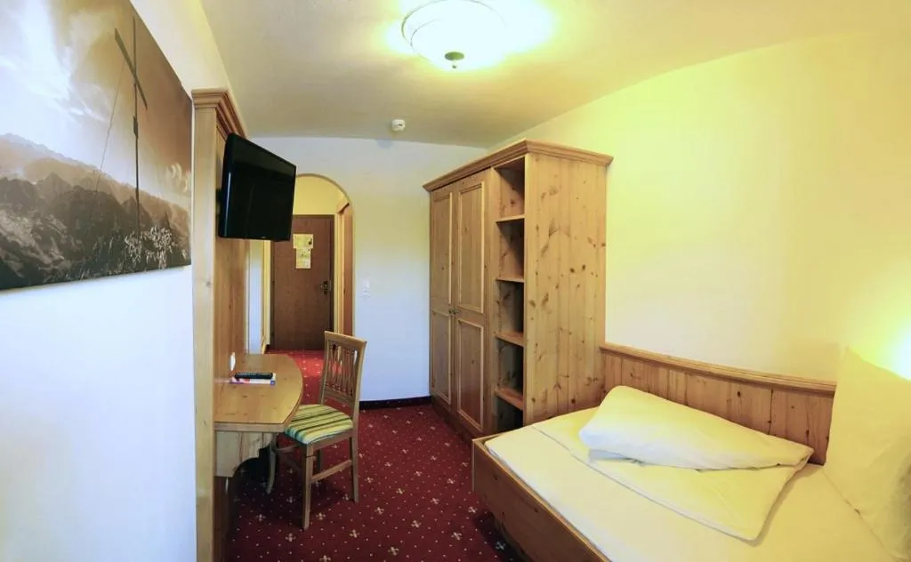 Bed in Sporthotel Tirolerhof