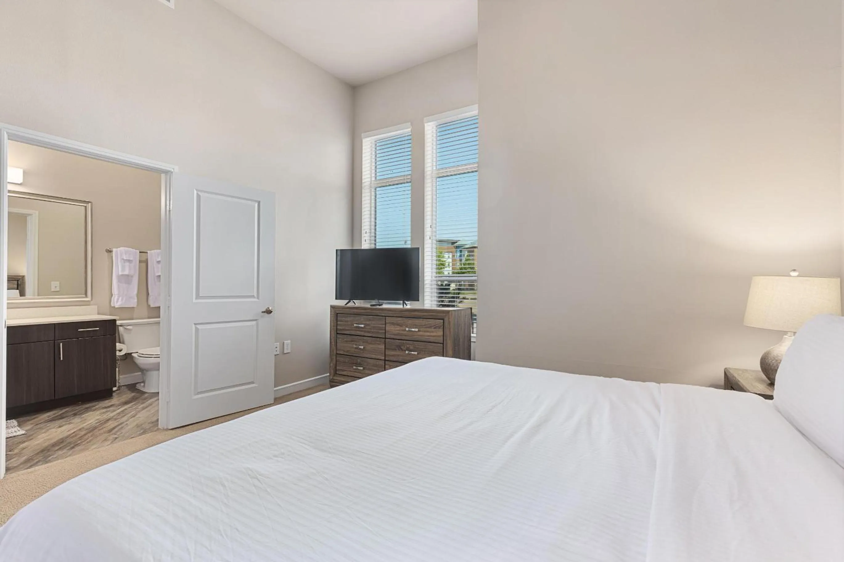 Bed in StayOvr at Galatyn Park