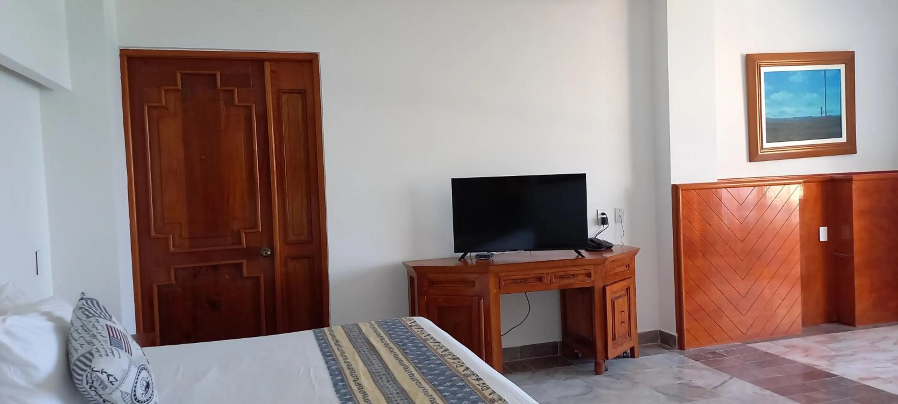 TV and multimedia in Hotel y Museo Casa Turquesa