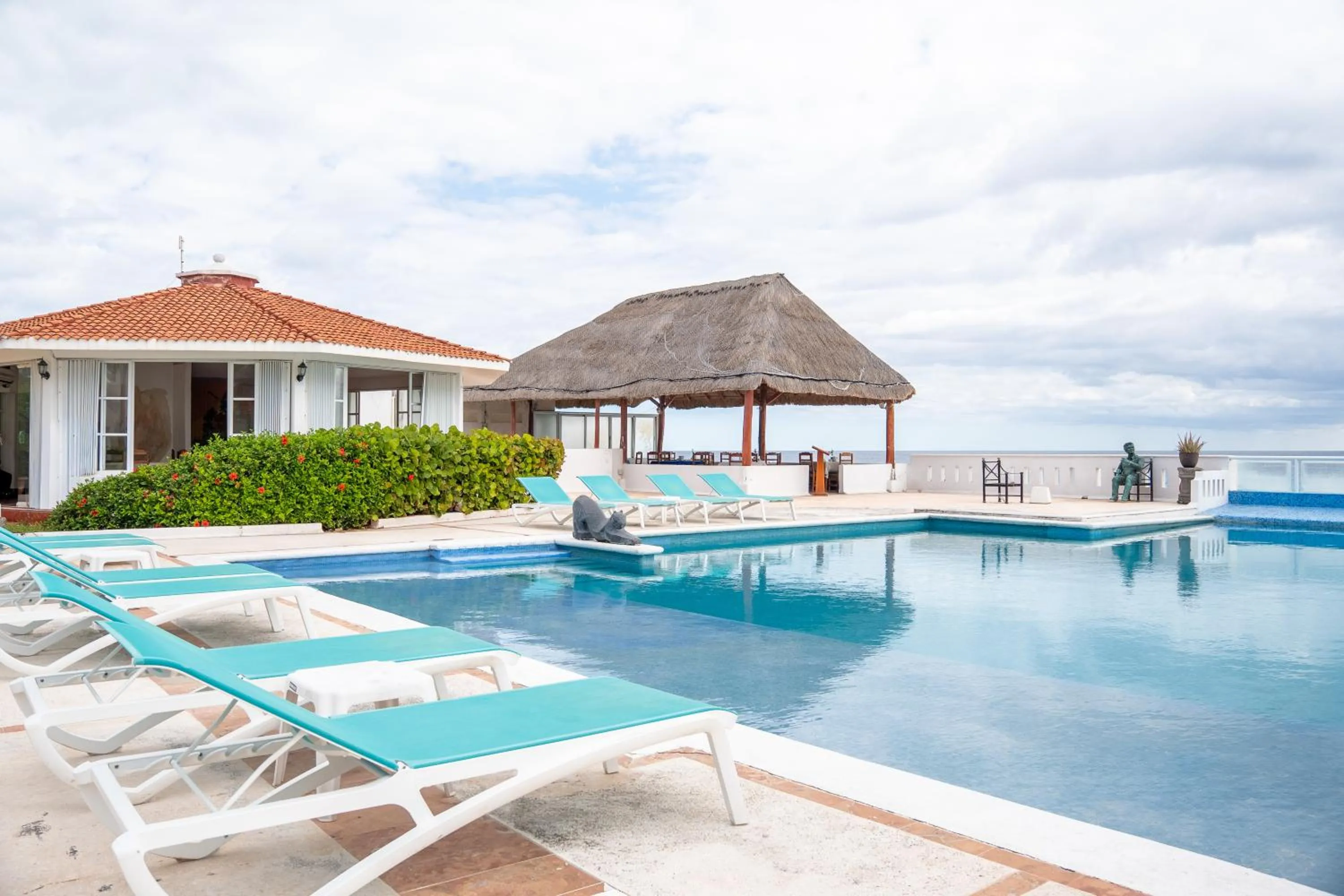 Pool view in Hotel y Museo Casa Turquesa