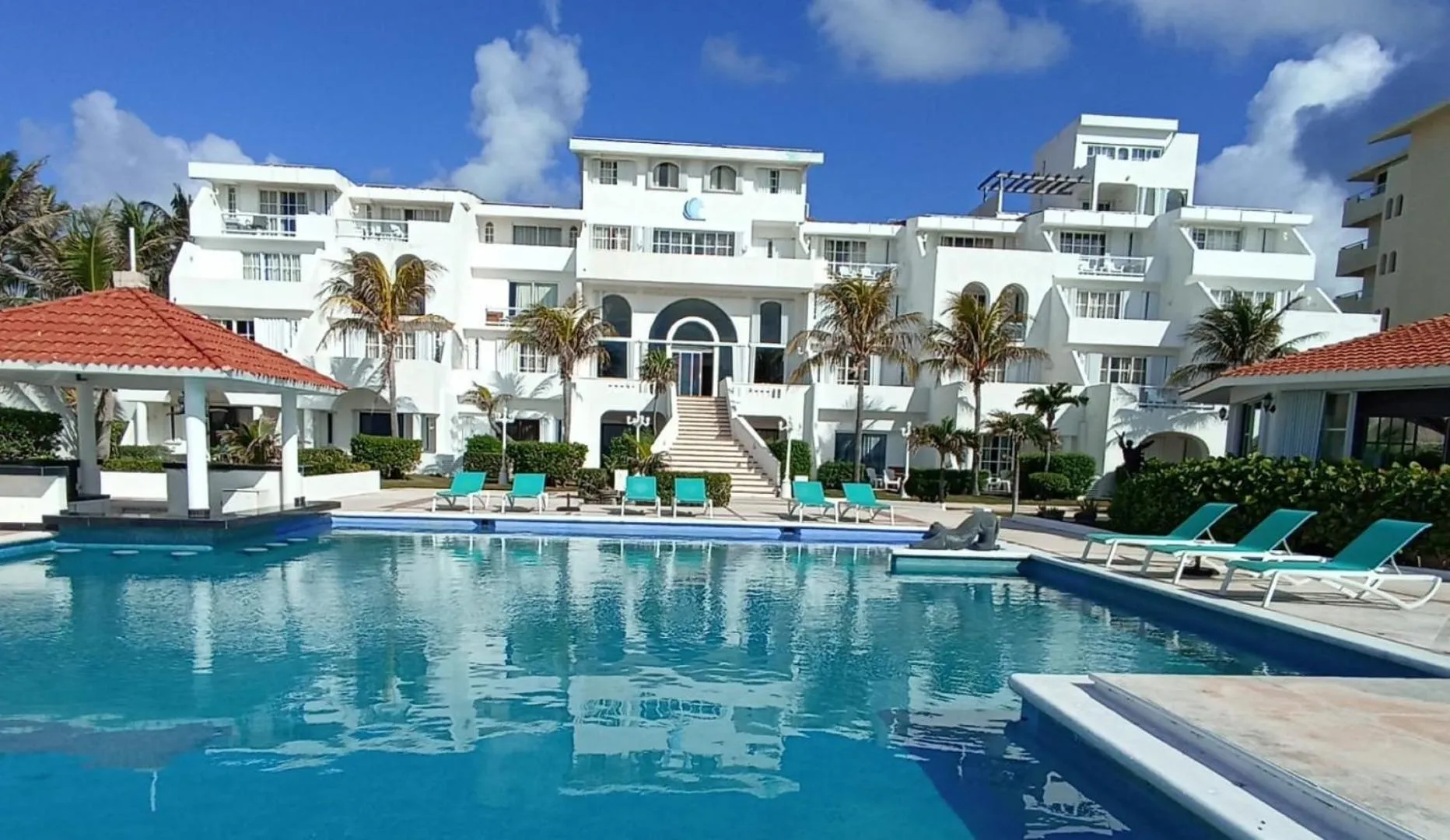 Property building in Hotel y Museo Casa Turquesa