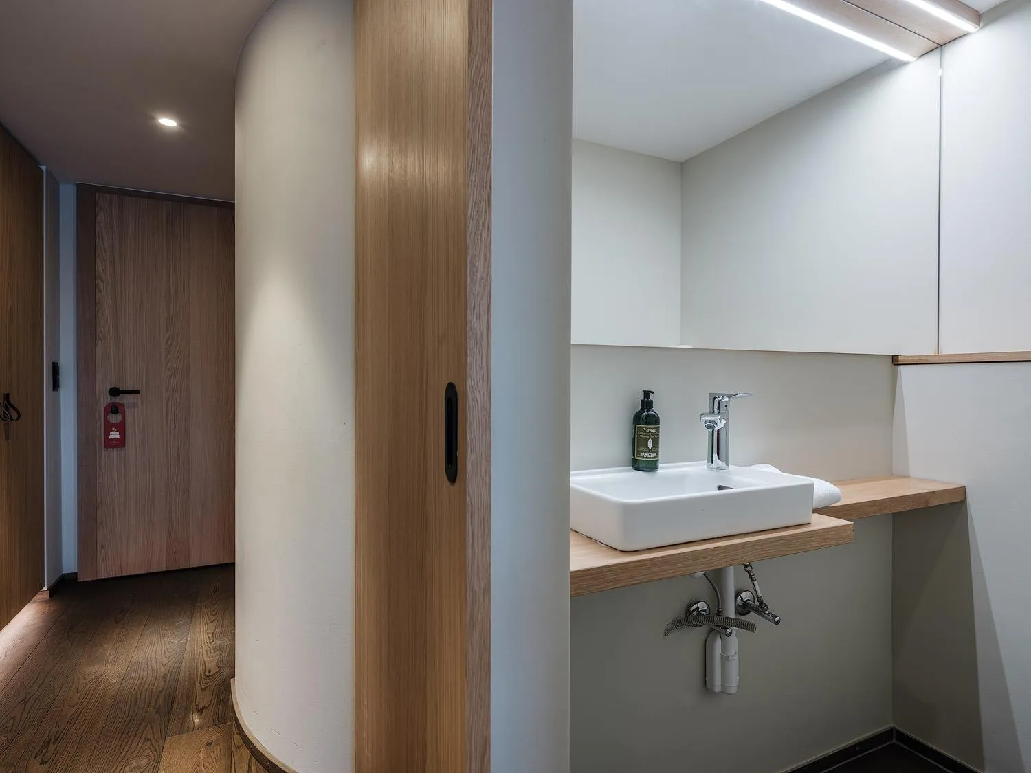 Toilet in National Zermatt - Matterhorn Views, Sunnegga Gateway & SPA