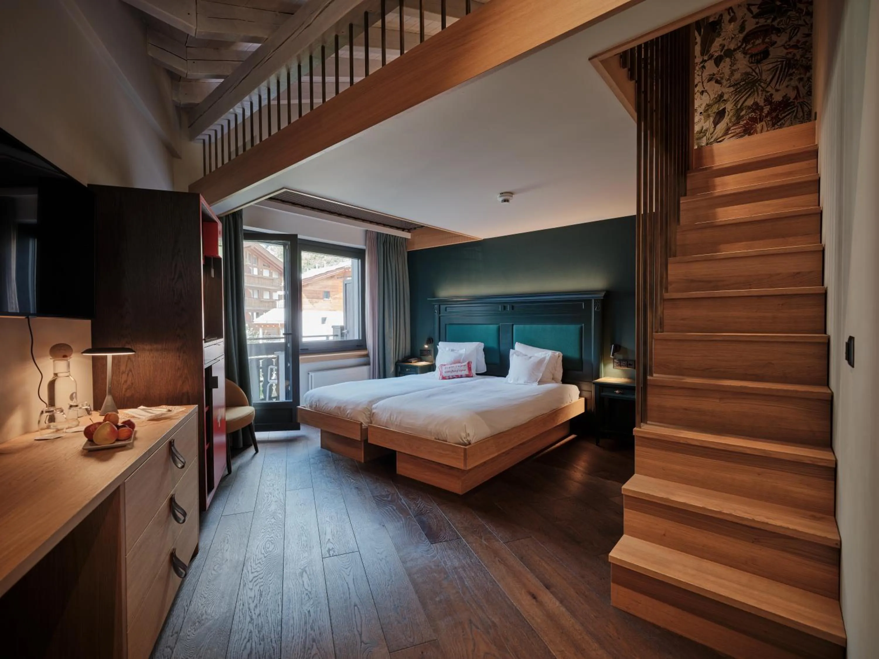 Photo of the whole room, Bed in National Zermatt - Matterhorn Views, Sunnegga Gateway & SPA