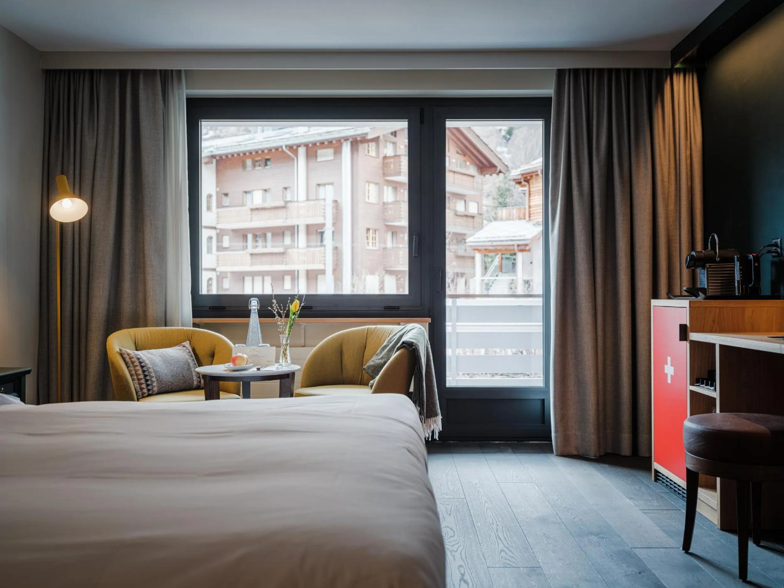 Photo of the whole room, Bed in National Zermatt - Matterhorn Views, Sunnegga Gateway & SPA