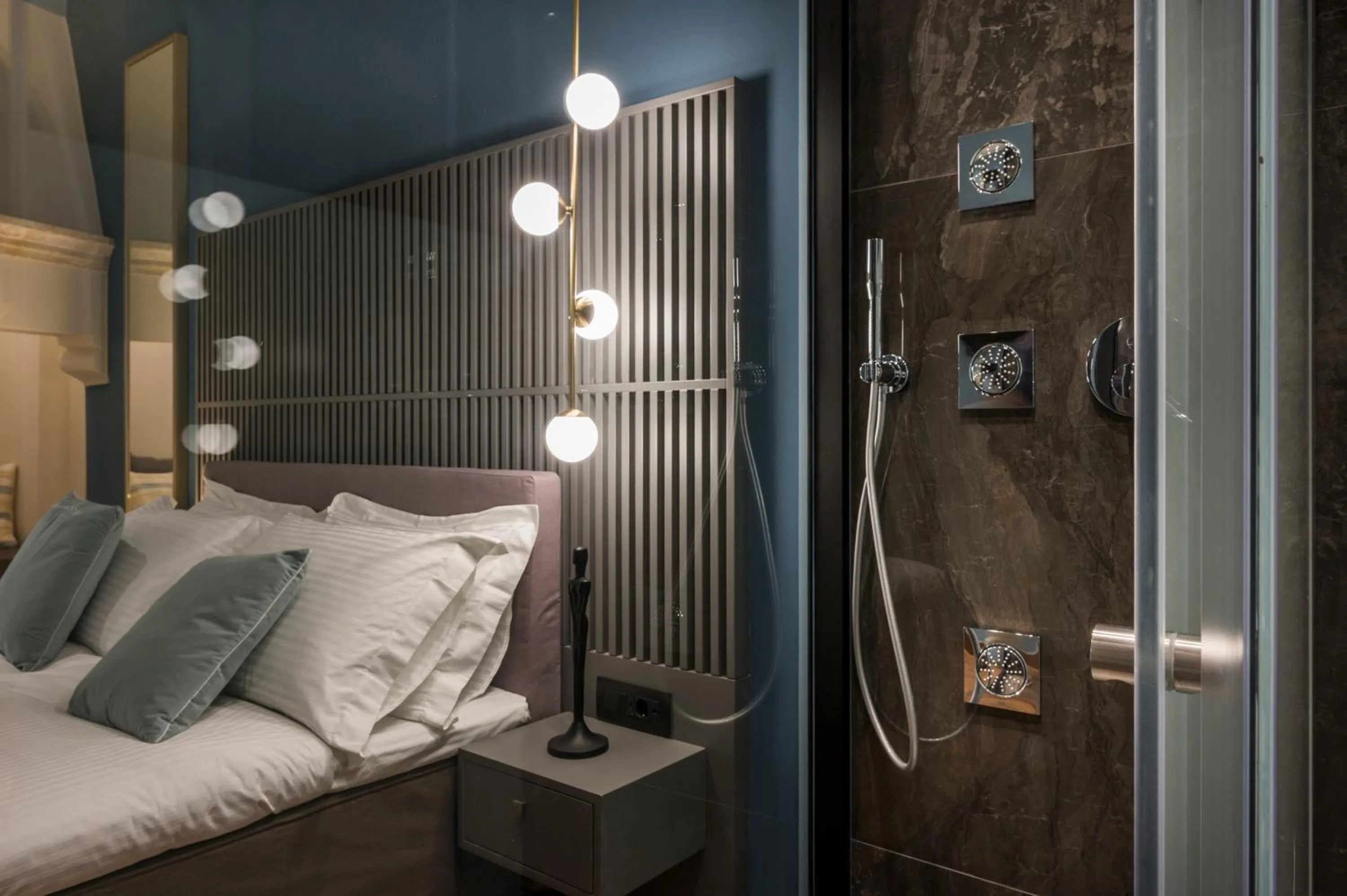 Bed in Veneri Boutique Suites