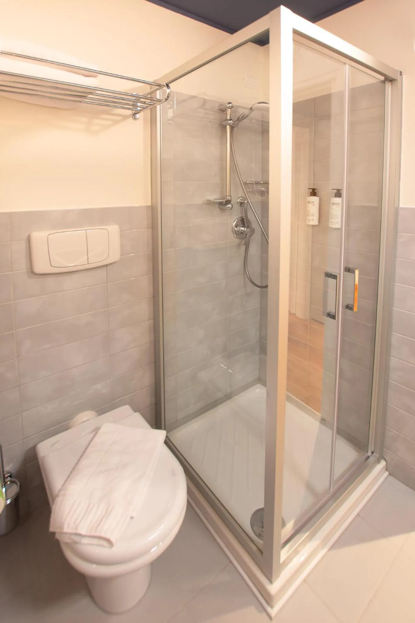 Bathroom in Hotel Residence Dolcenero