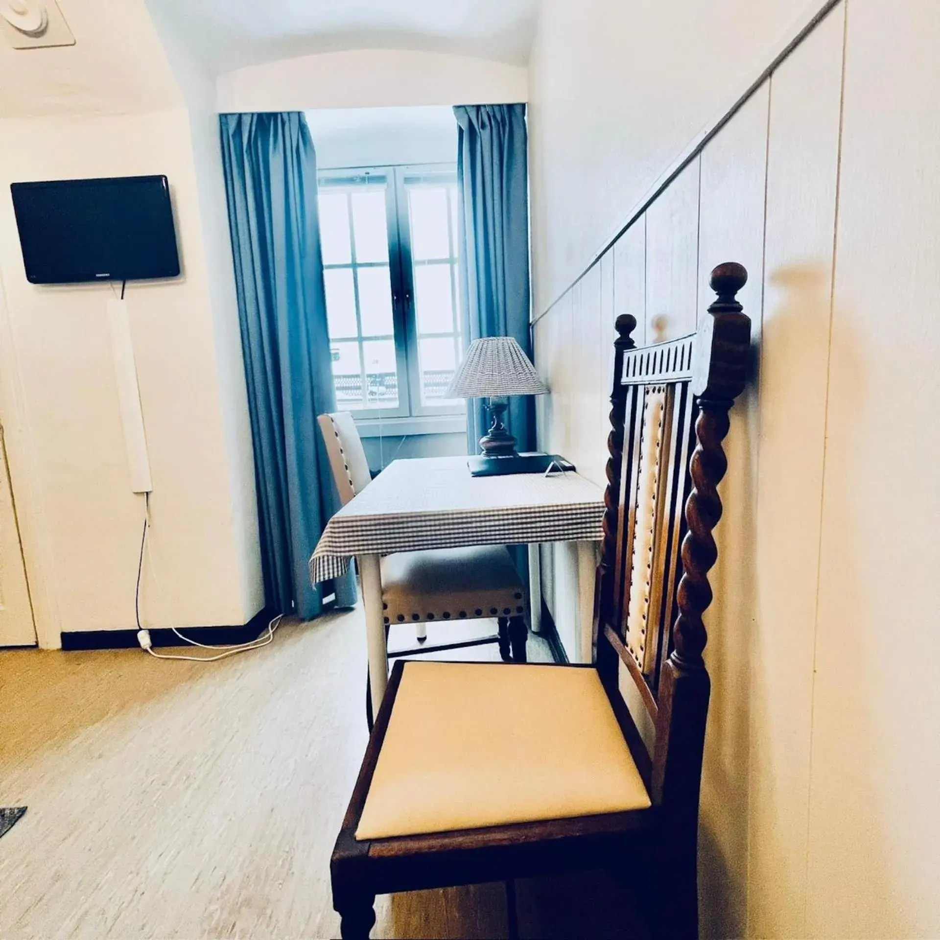 Single Room with City View - Shared Bathroom in Senate Hotel Single Room with City View - Shared Bathroom in Senate Hotel