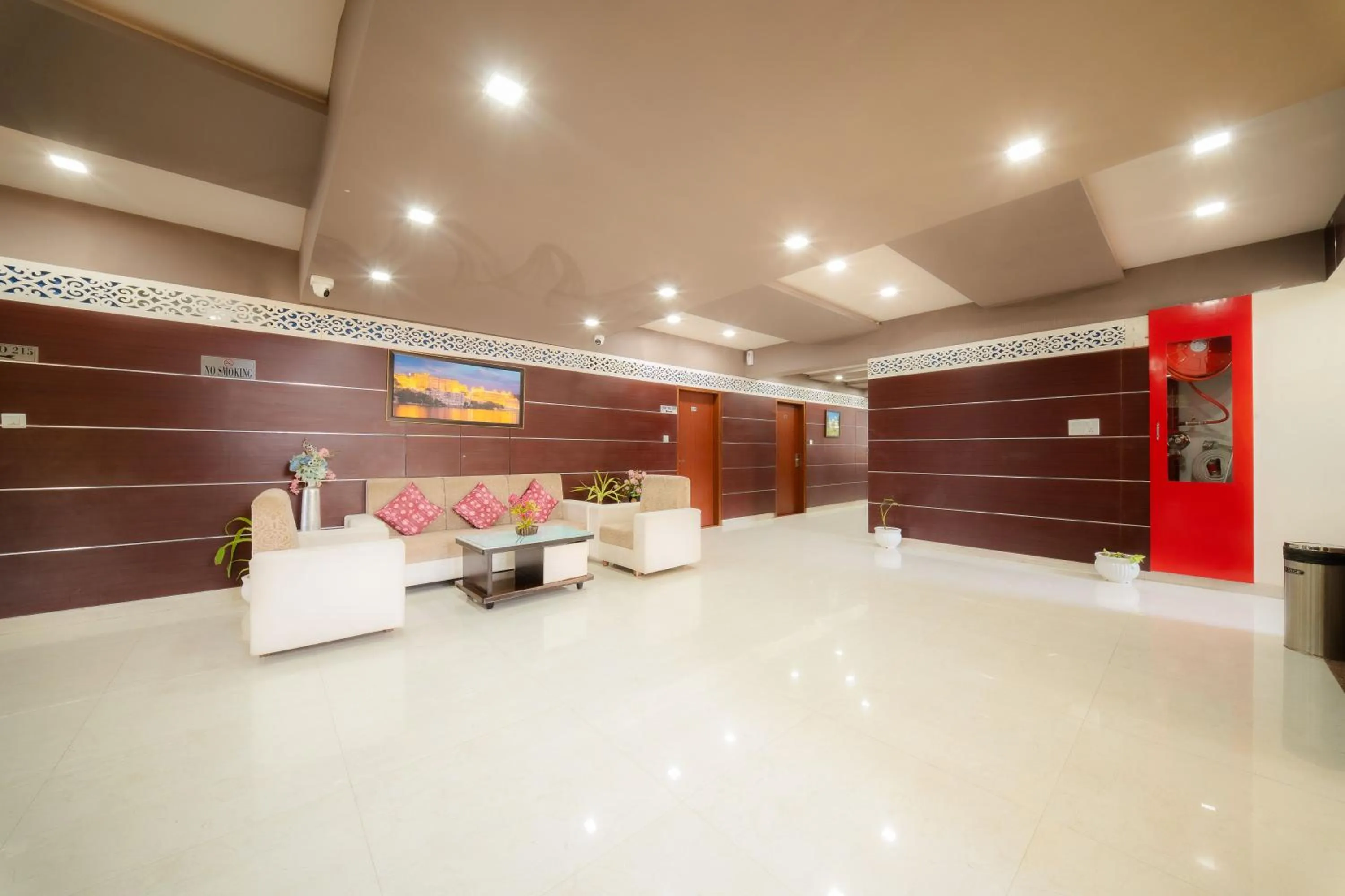 Property building in The Sky Imperial- Hotel Gopal Darshan