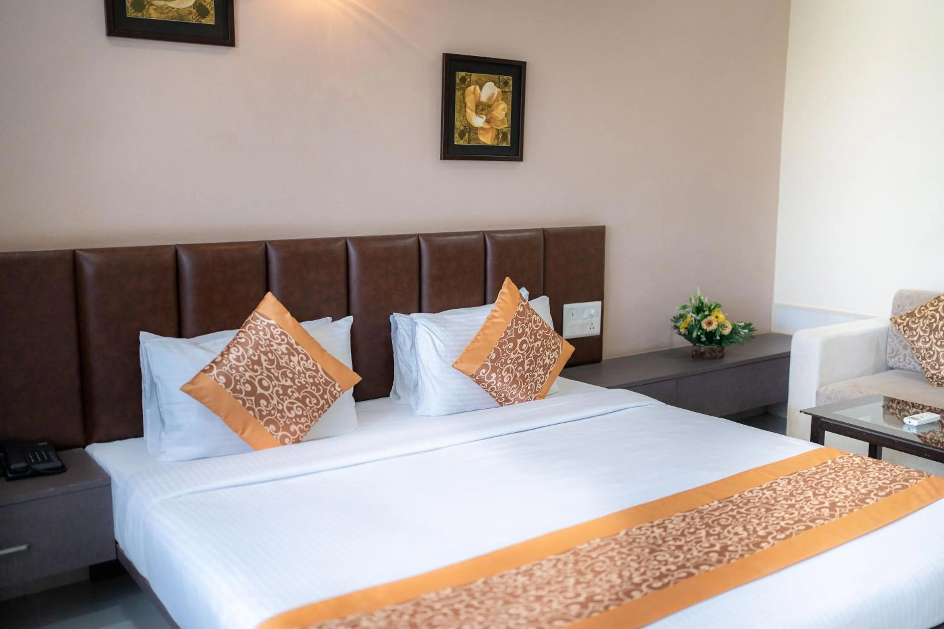 Bed in The Sky Imperial- Hotel Gopal Darshan