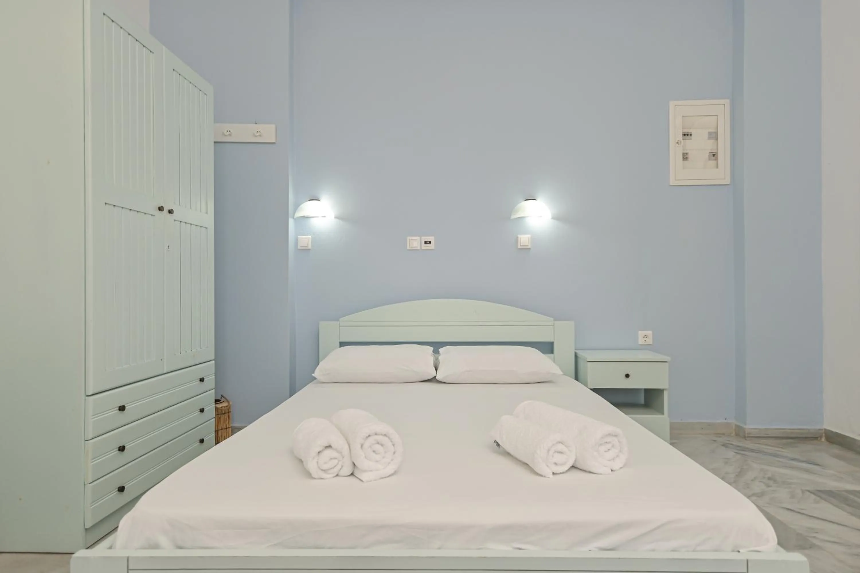 Bed in Naxian Garden of Senses