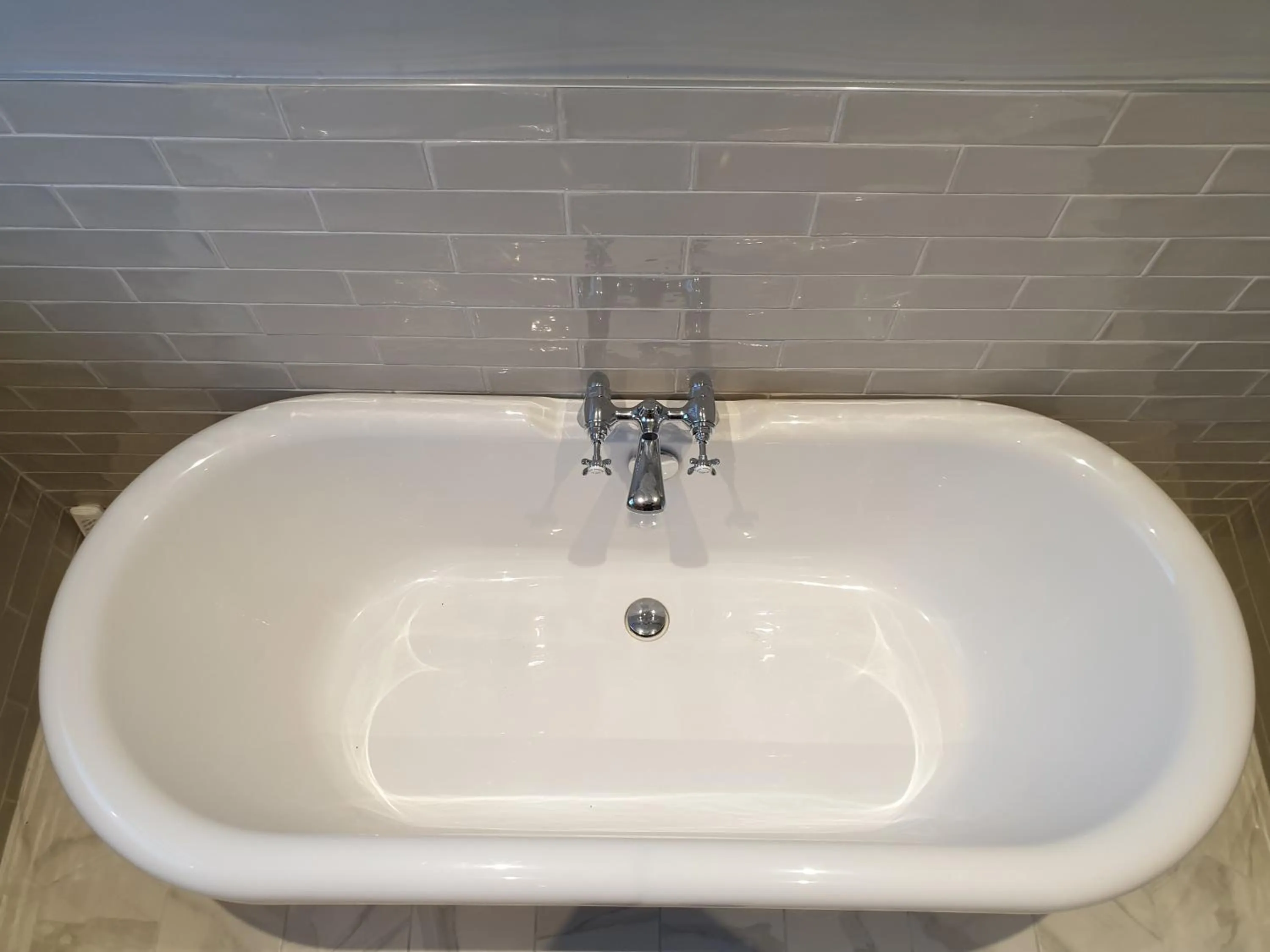 Bathroom in The Strutt Arms