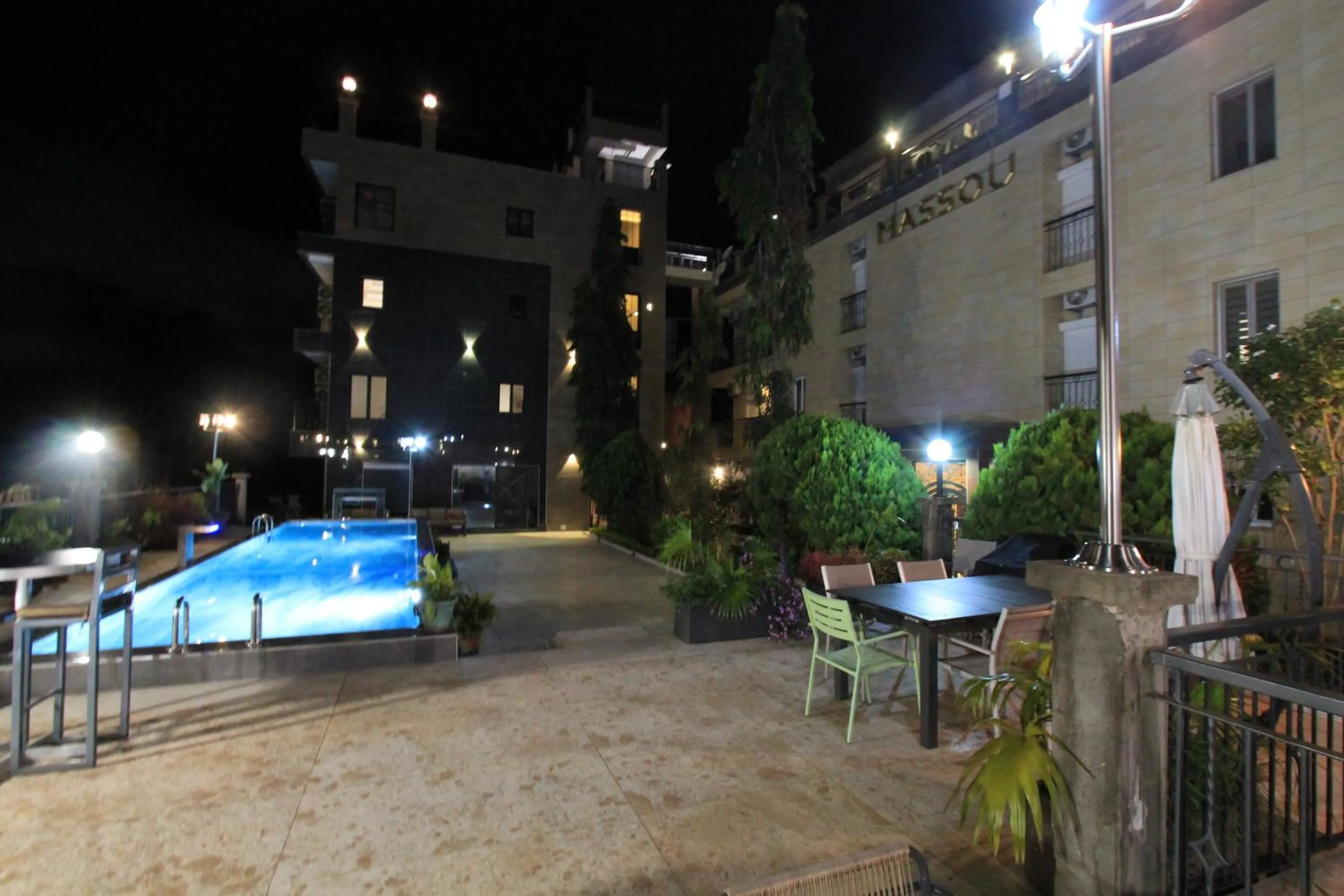 Property building in Residence MASSOU