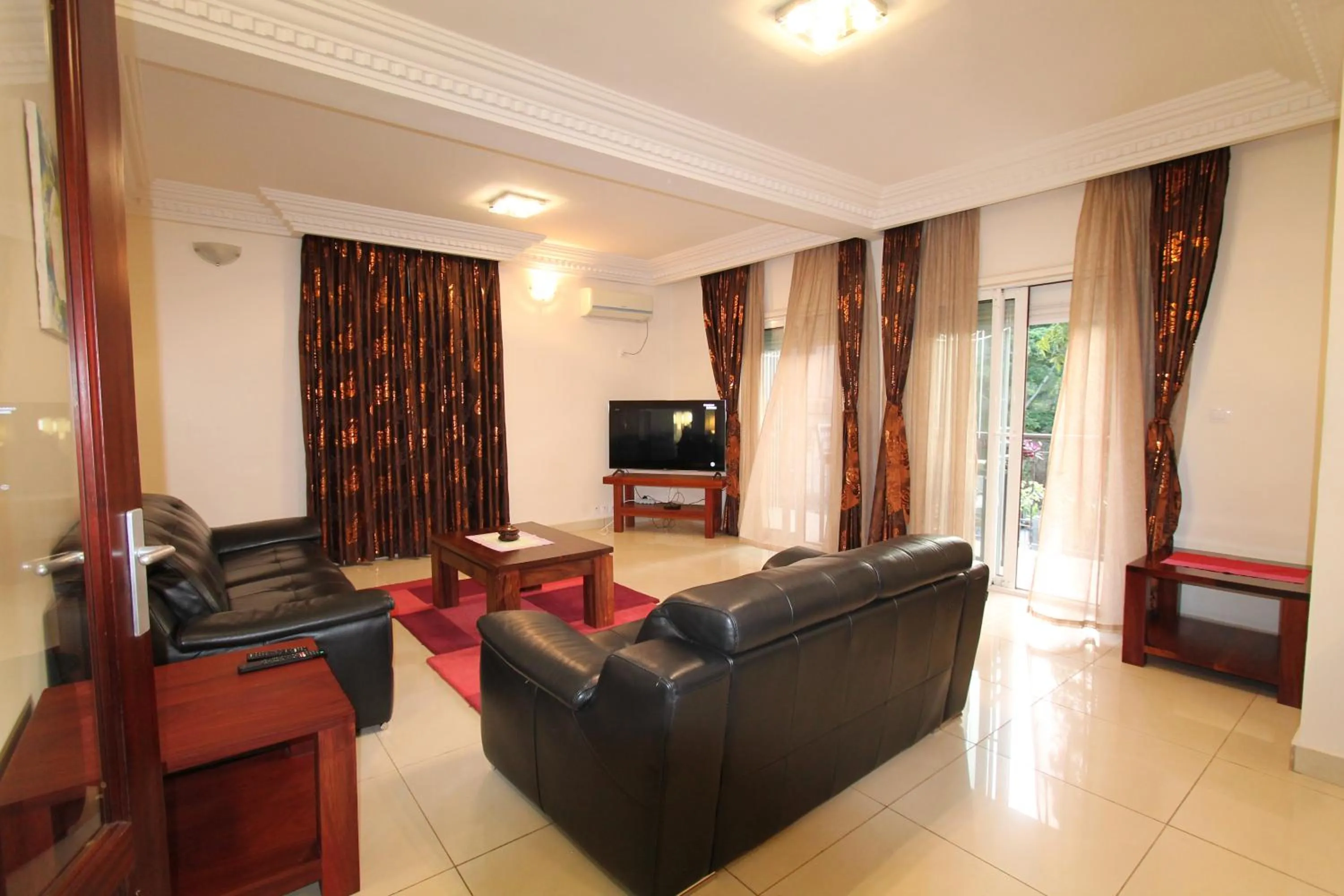 TV and multimedia in Residence MASSOU