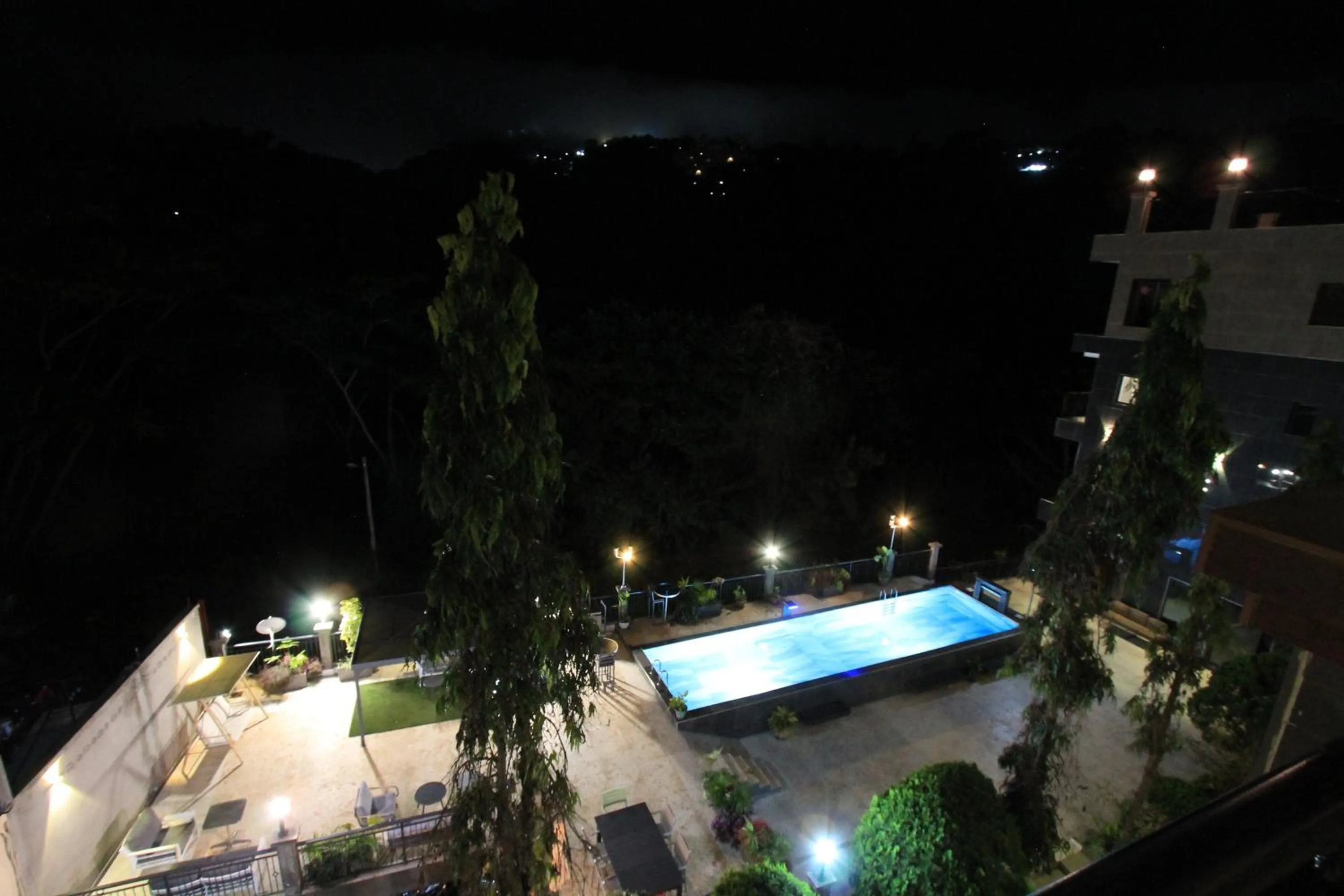 Property building in Residence MASSOU